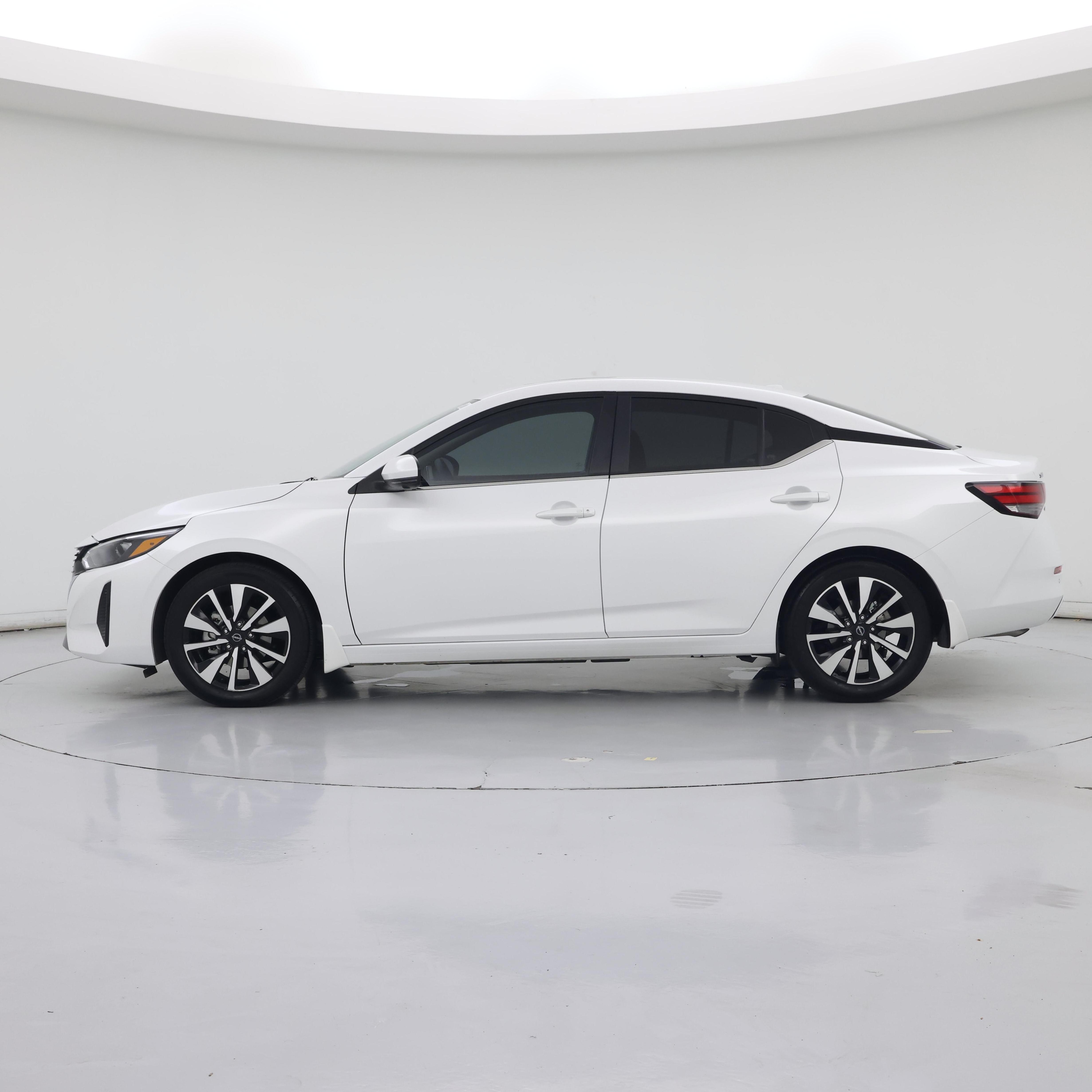 Thumbnail: 2025 Nissan Sentra - 3