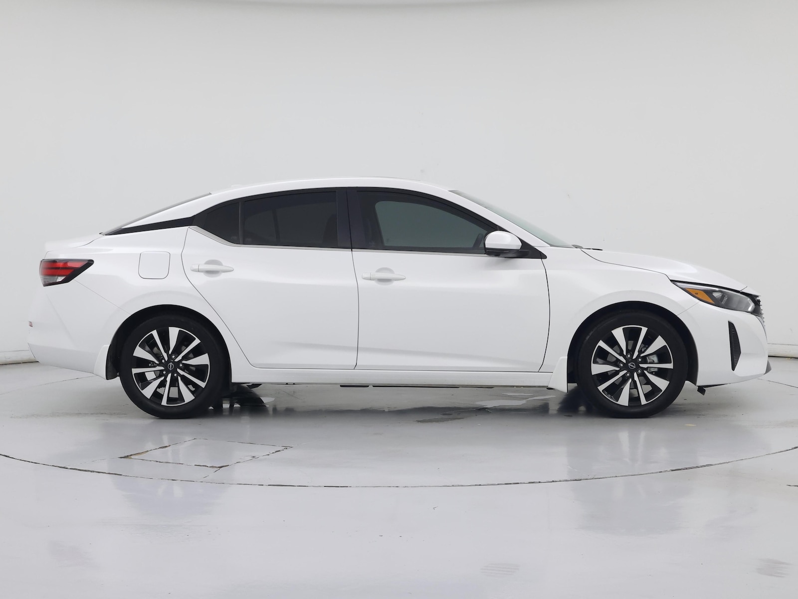 2025 Nissan Sentra SV - Photo 8