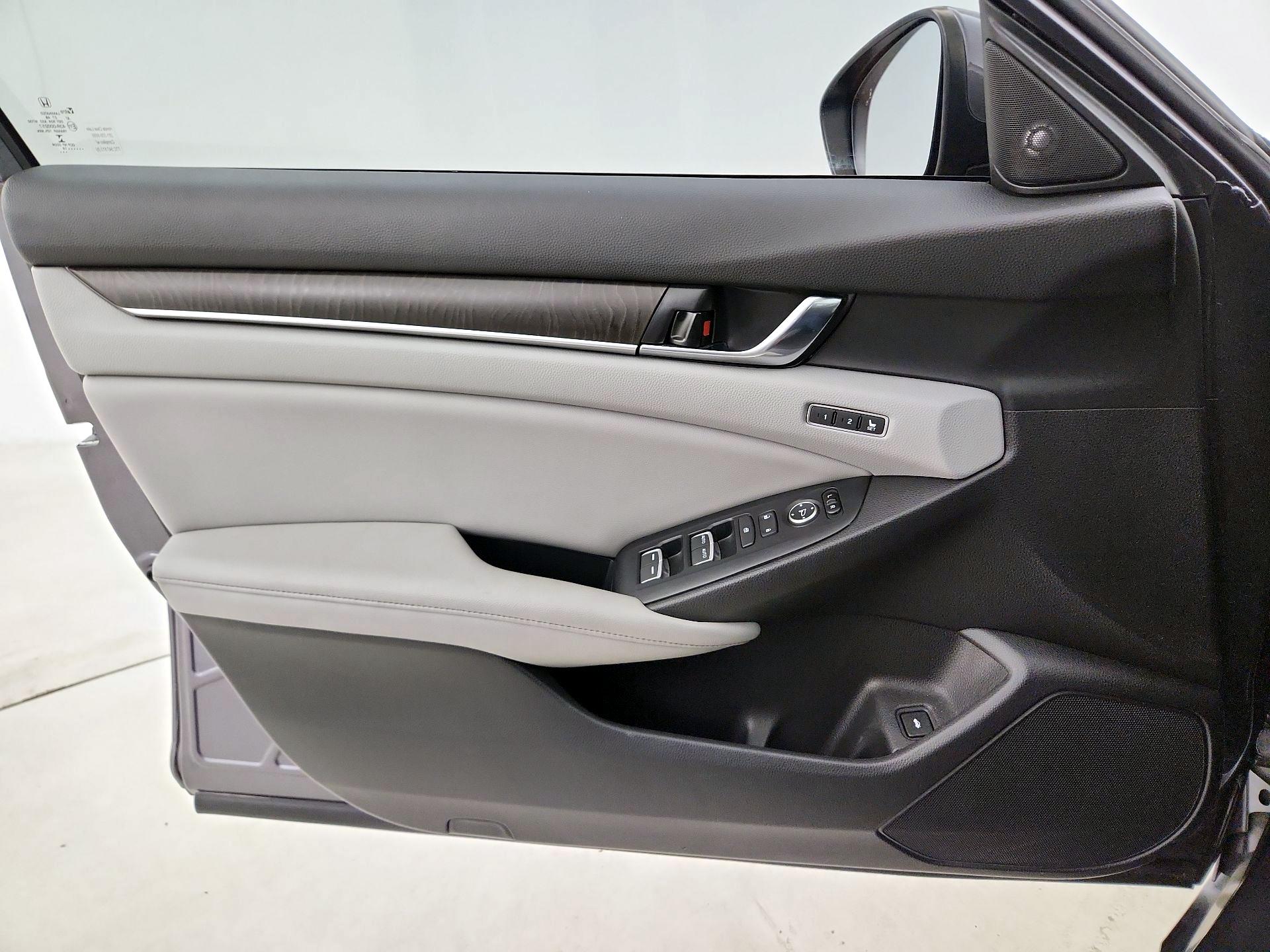 Thumbnail: 2019 Honda Accord - 12