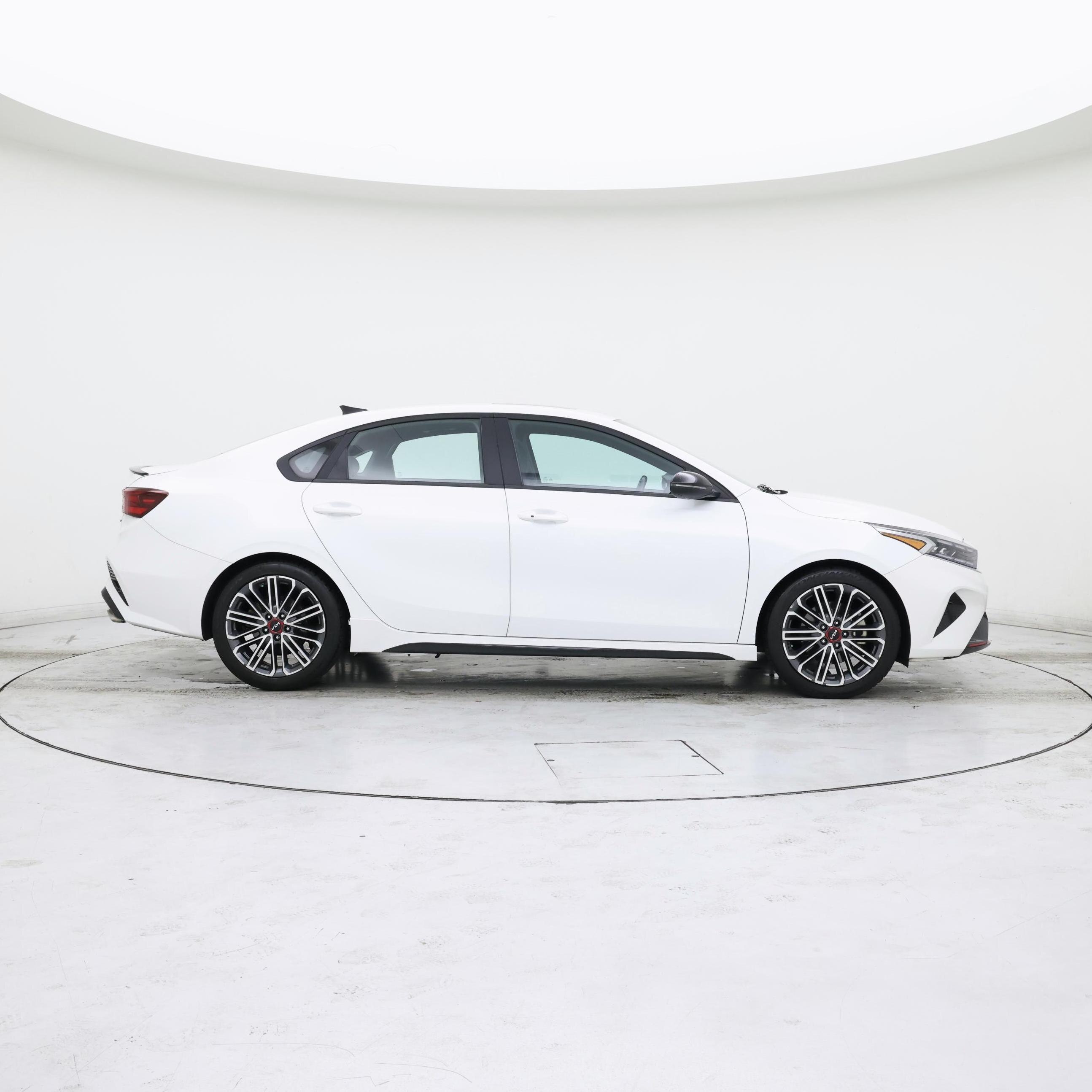 Thumbnail: 2023 Kia Forte - 7