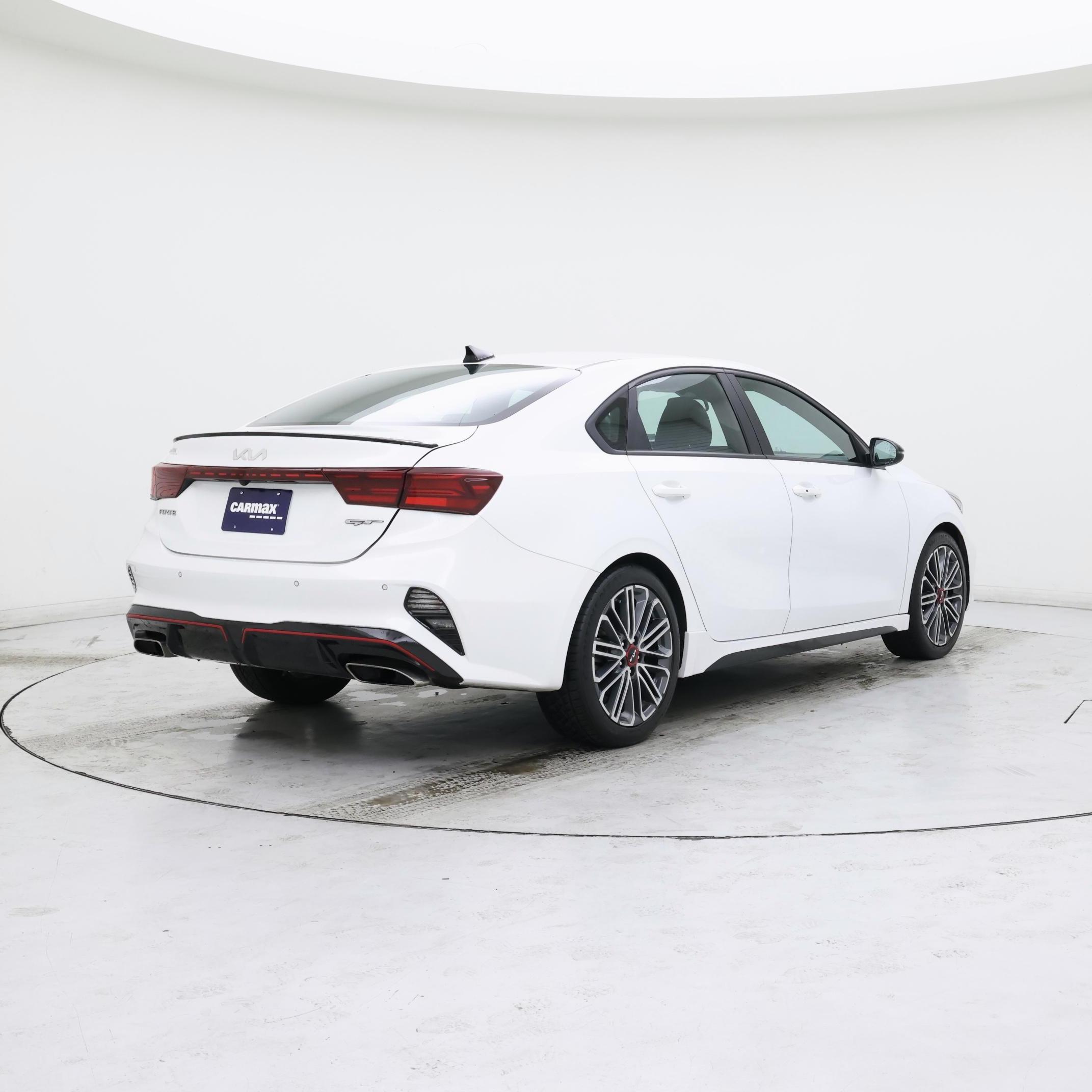 Thumbnail: 2023 Kia Forte - 8