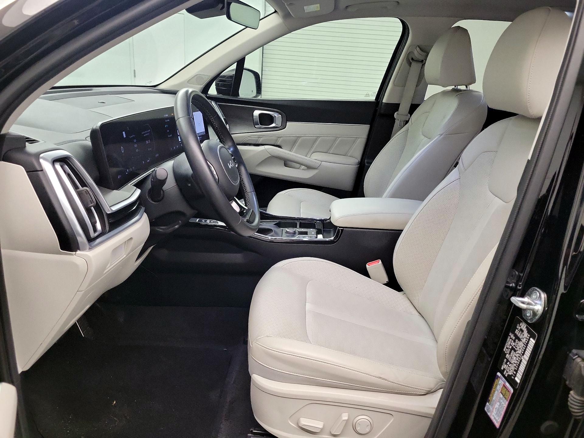 Thumbnail: 2024 Kia Sorento - 11