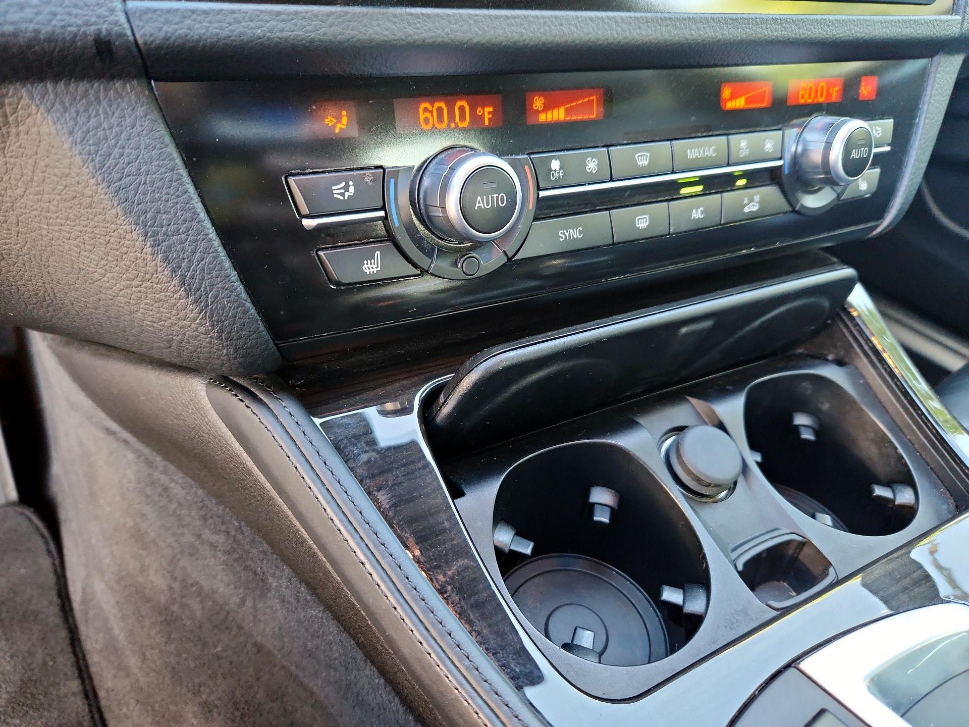 Thumbnail: 2015 BMW 5 Series - 15