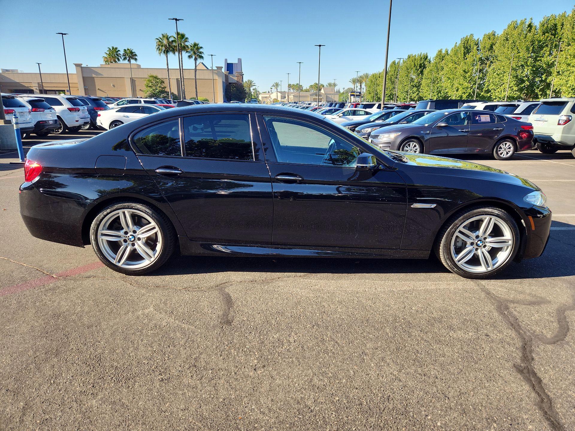 Thumbnail: 2015 BMW 5 Series - 4
