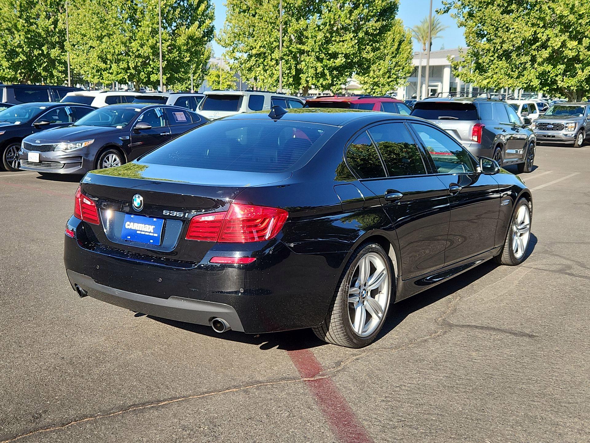 Thumbnail: 2015 BMW 5 Series - 5