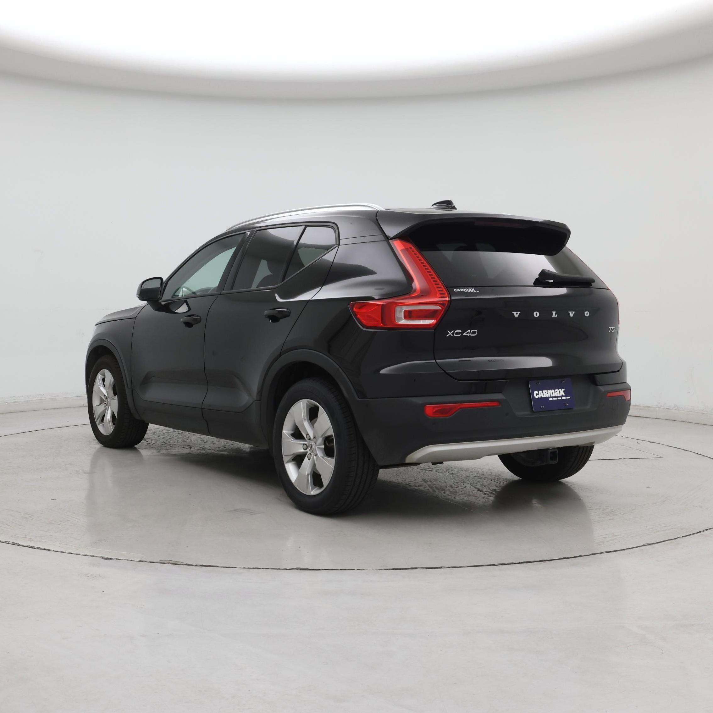 Thumbnail: 2019 Volvo XC40 - 2