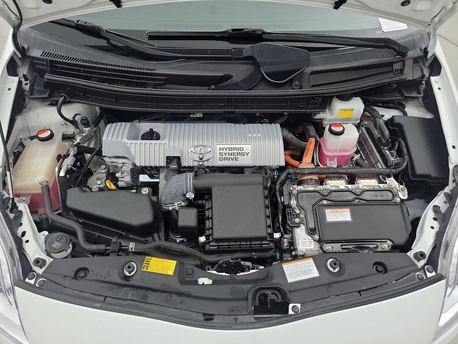 Thumbnail: 2015 Toyota Prius - 20
