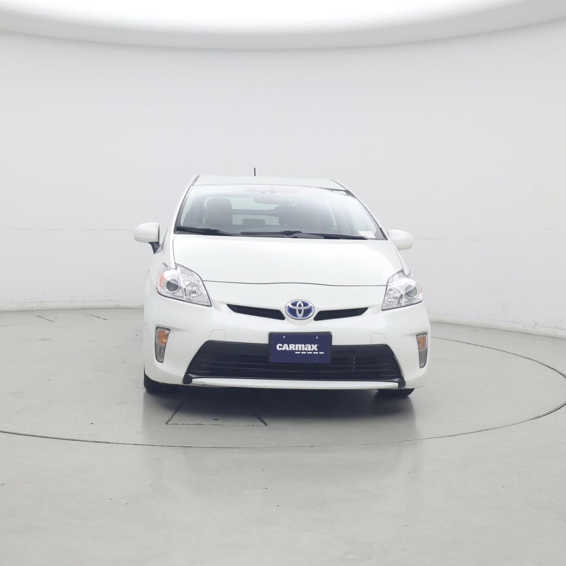 Thumbnail: 2015 Toyota Prius - 5