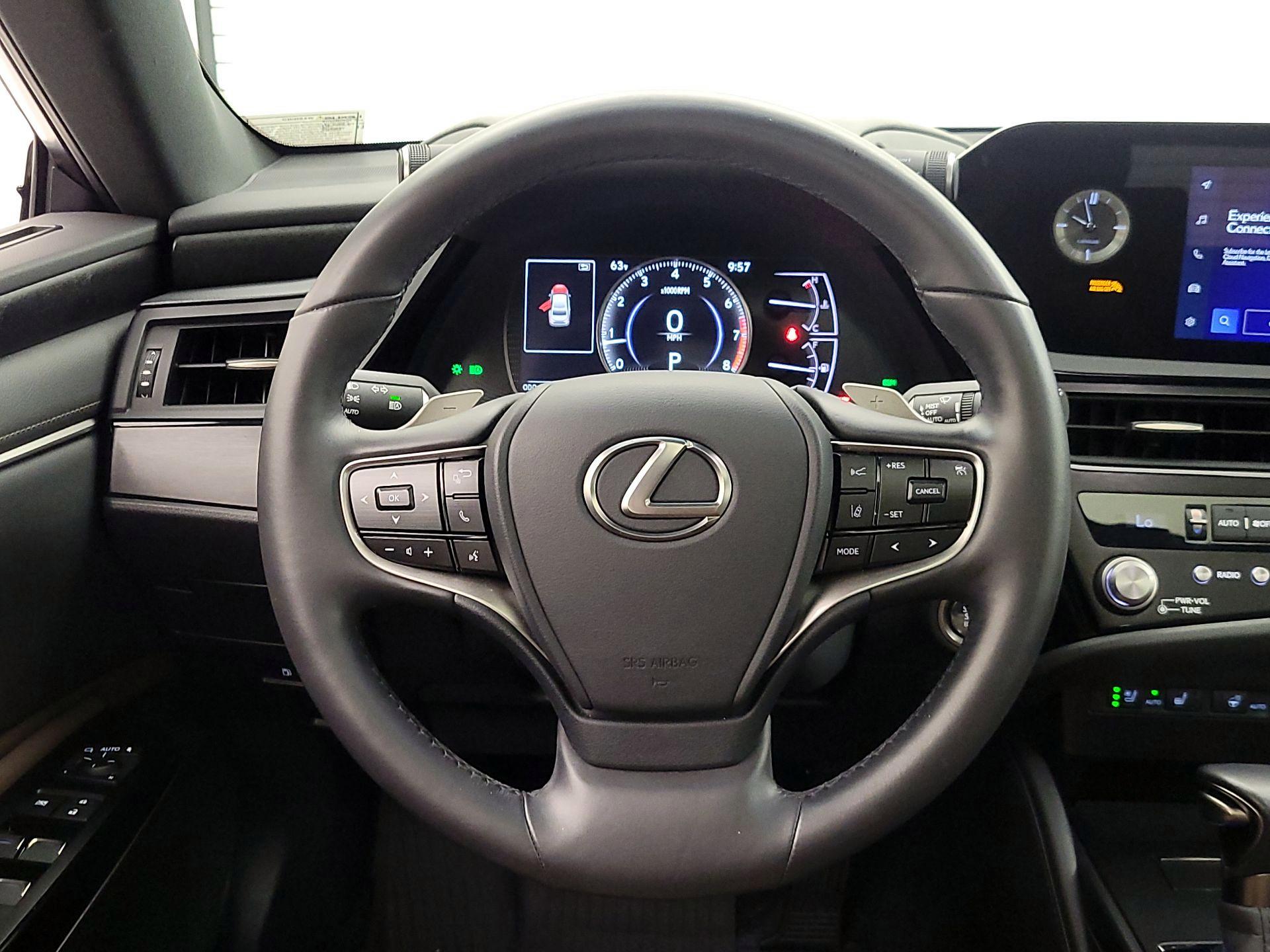 Thumbnail: 2025 Lexus ES - 10