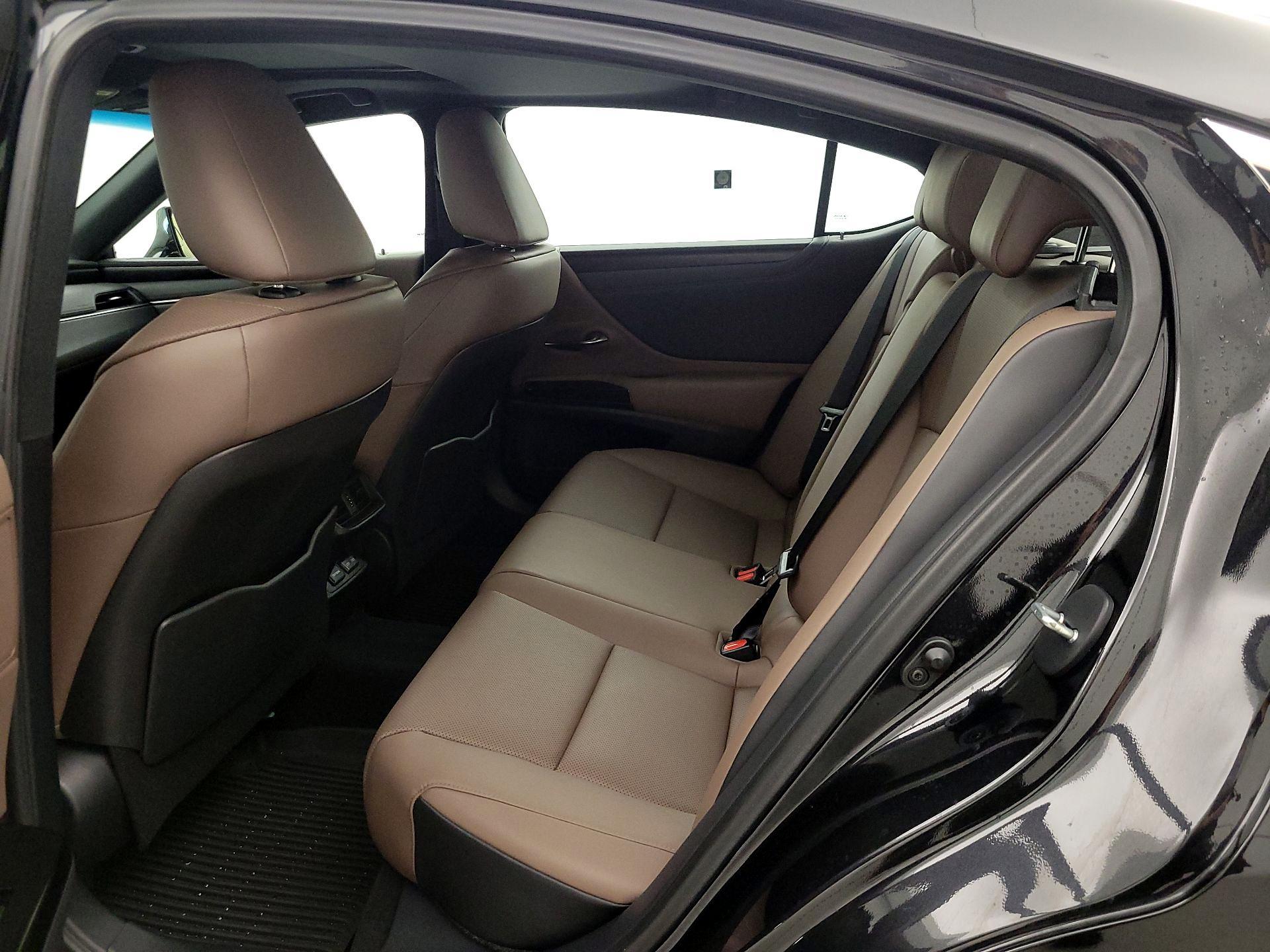 Thumbnail: 2025 Lexus ES - 20