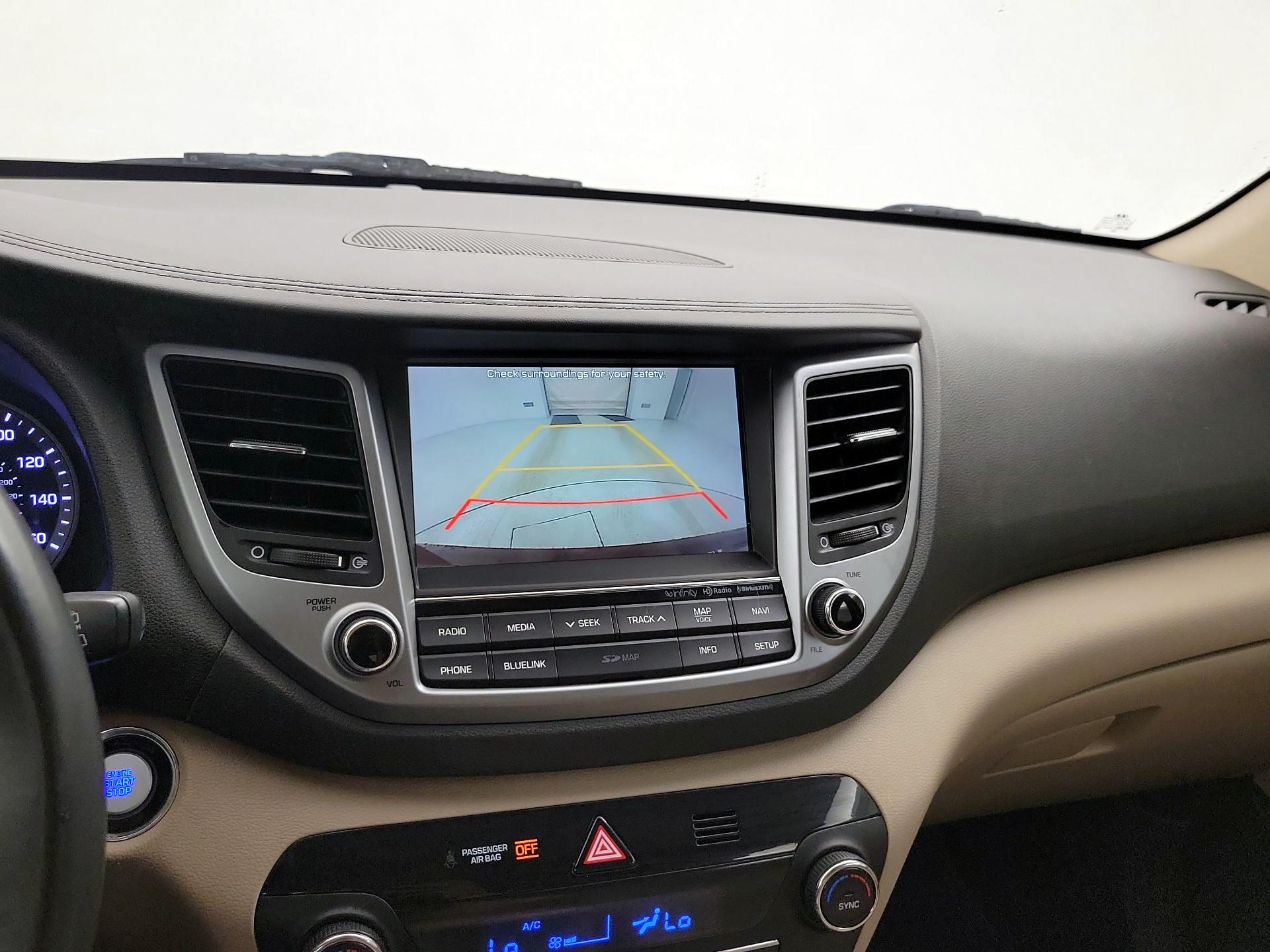 Thumbnail: 2017 Hyundai Tucson - 15