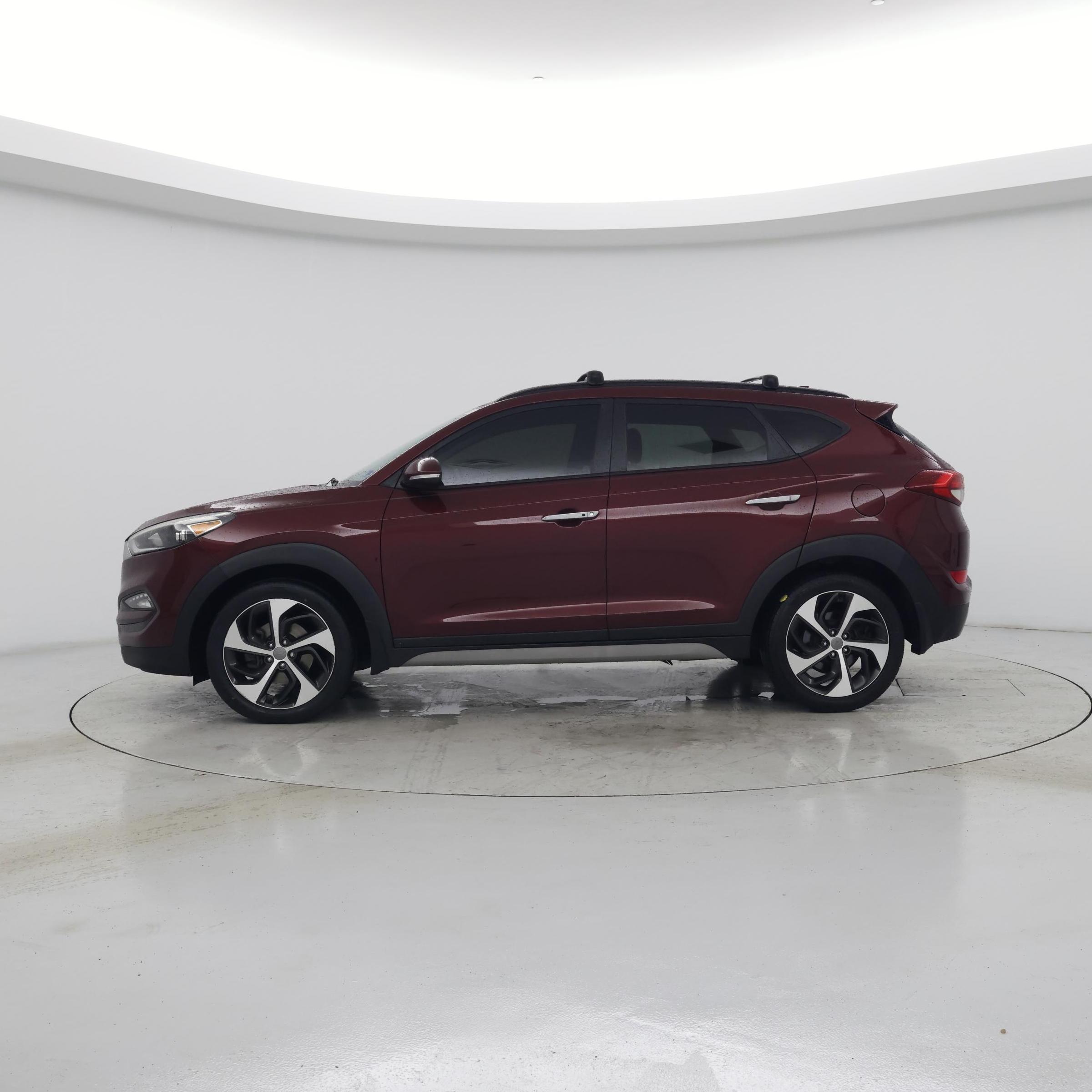 Thumbnail: 2017 Hyundai Tucson - 3