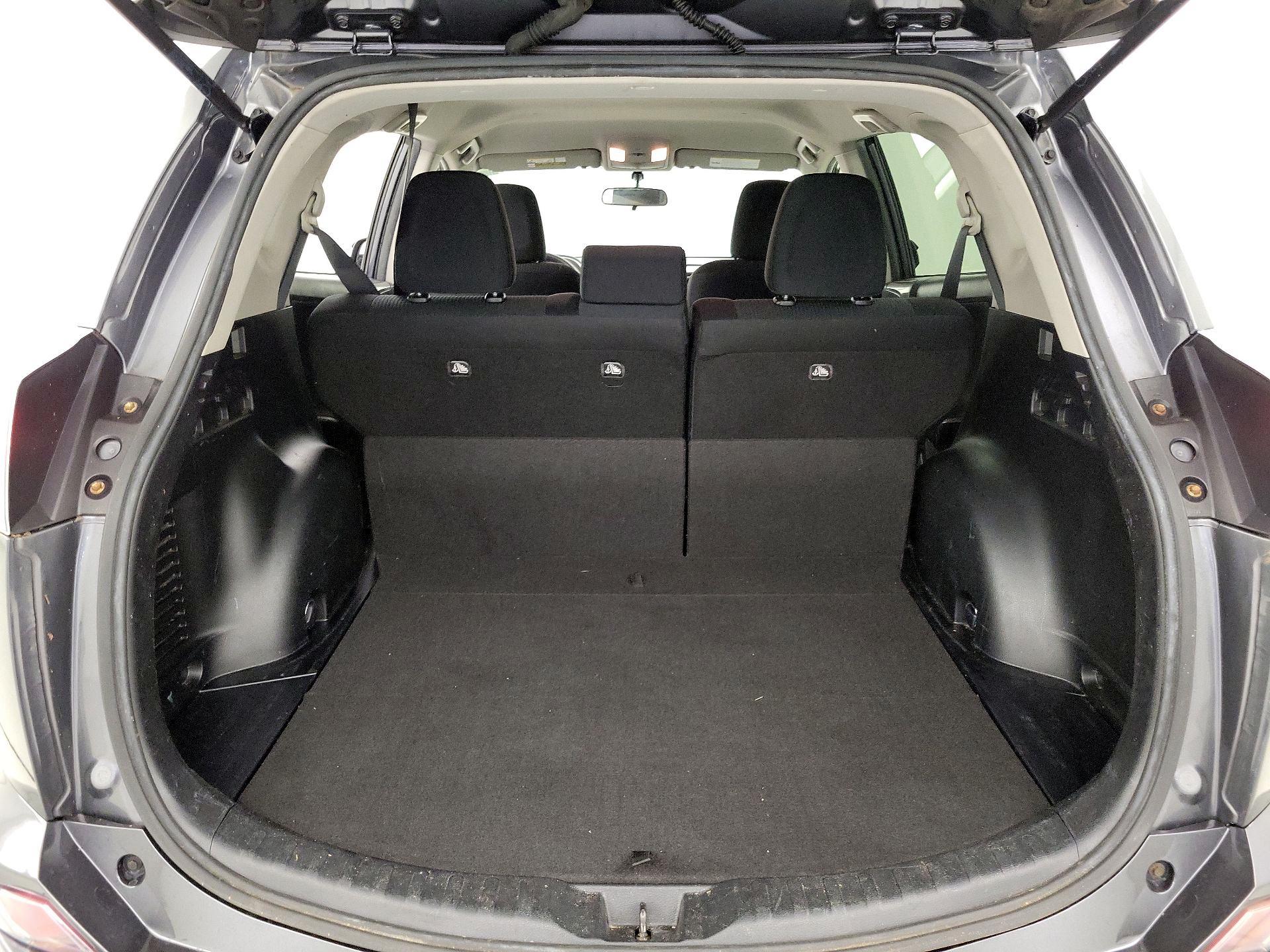 Thumbnail: 2016 Toyota RAV4 - 19