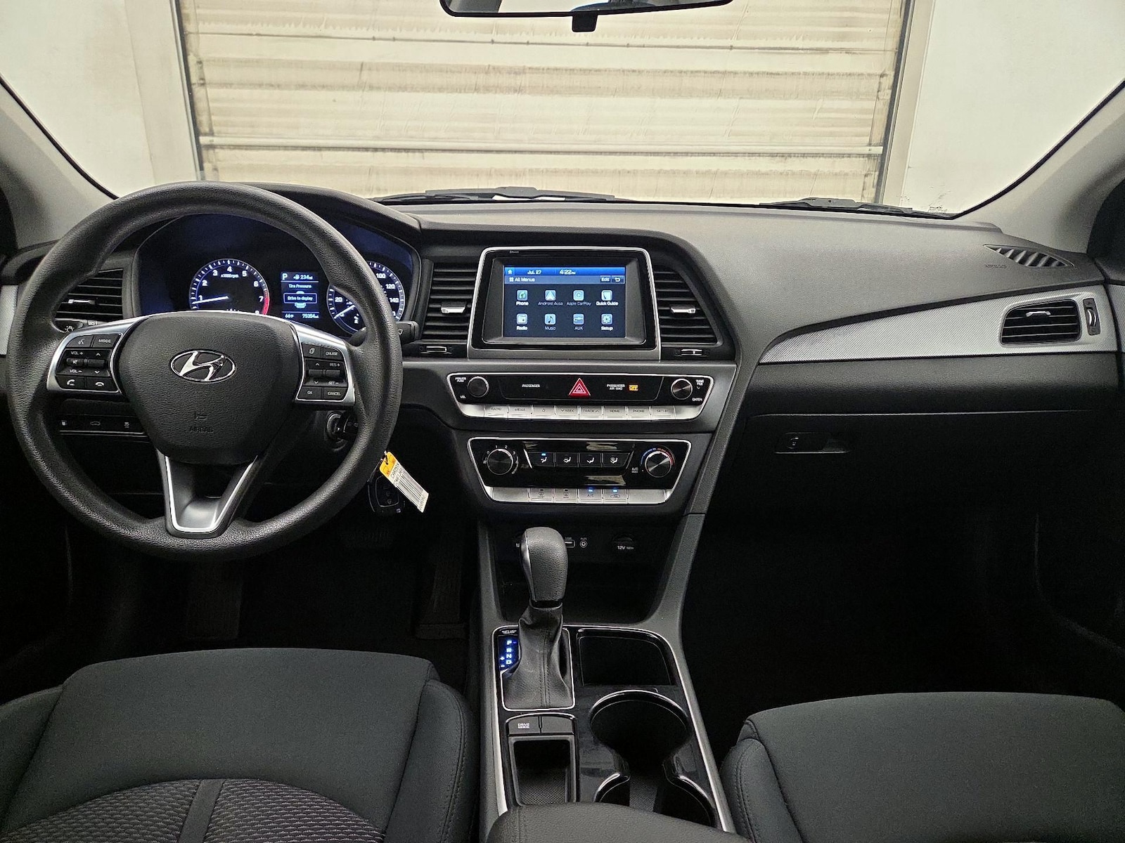 2018 Hyundai Sonata SE - Photo 10