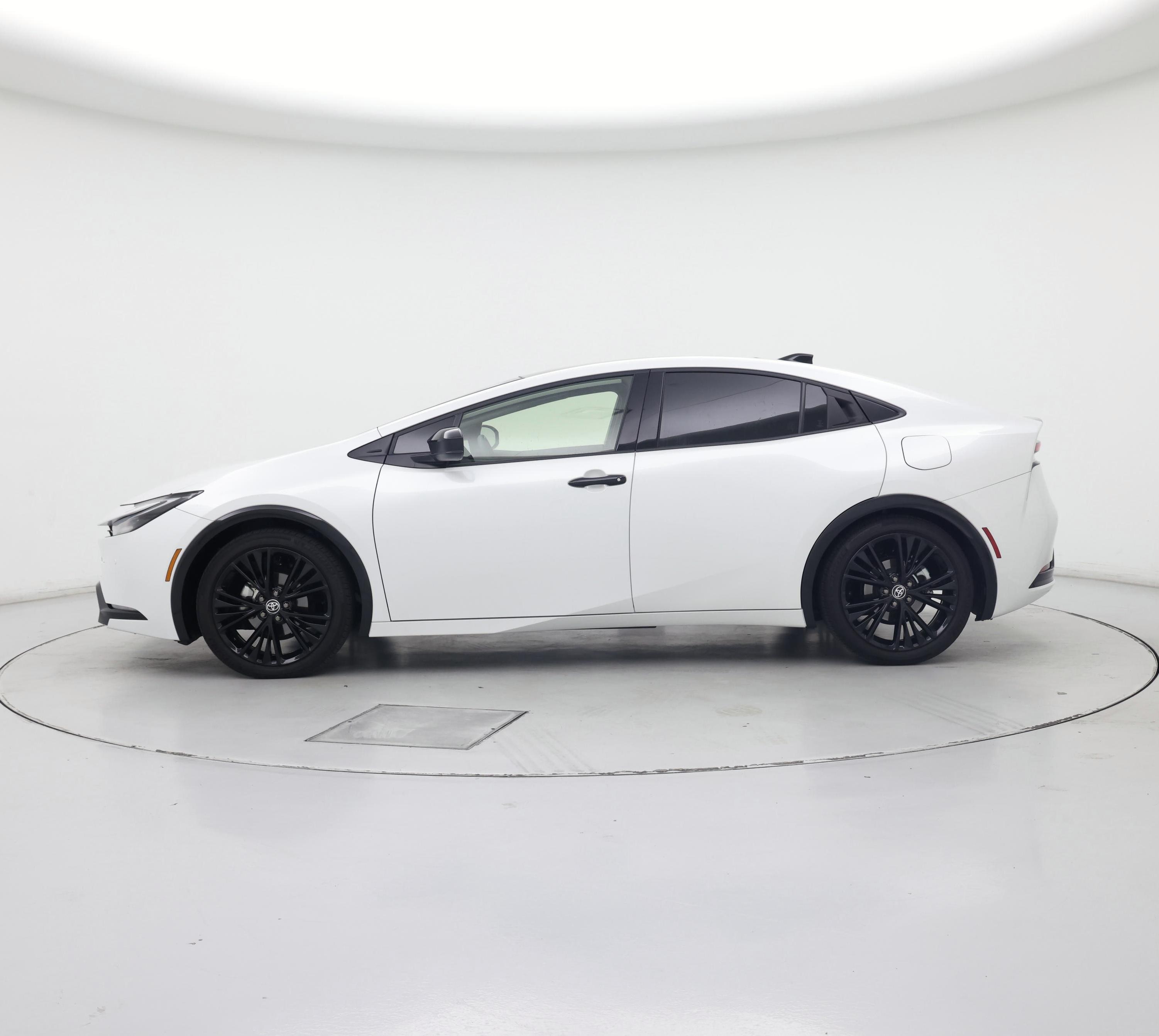 Thumbnail: 2026 Toyota Prius - 3