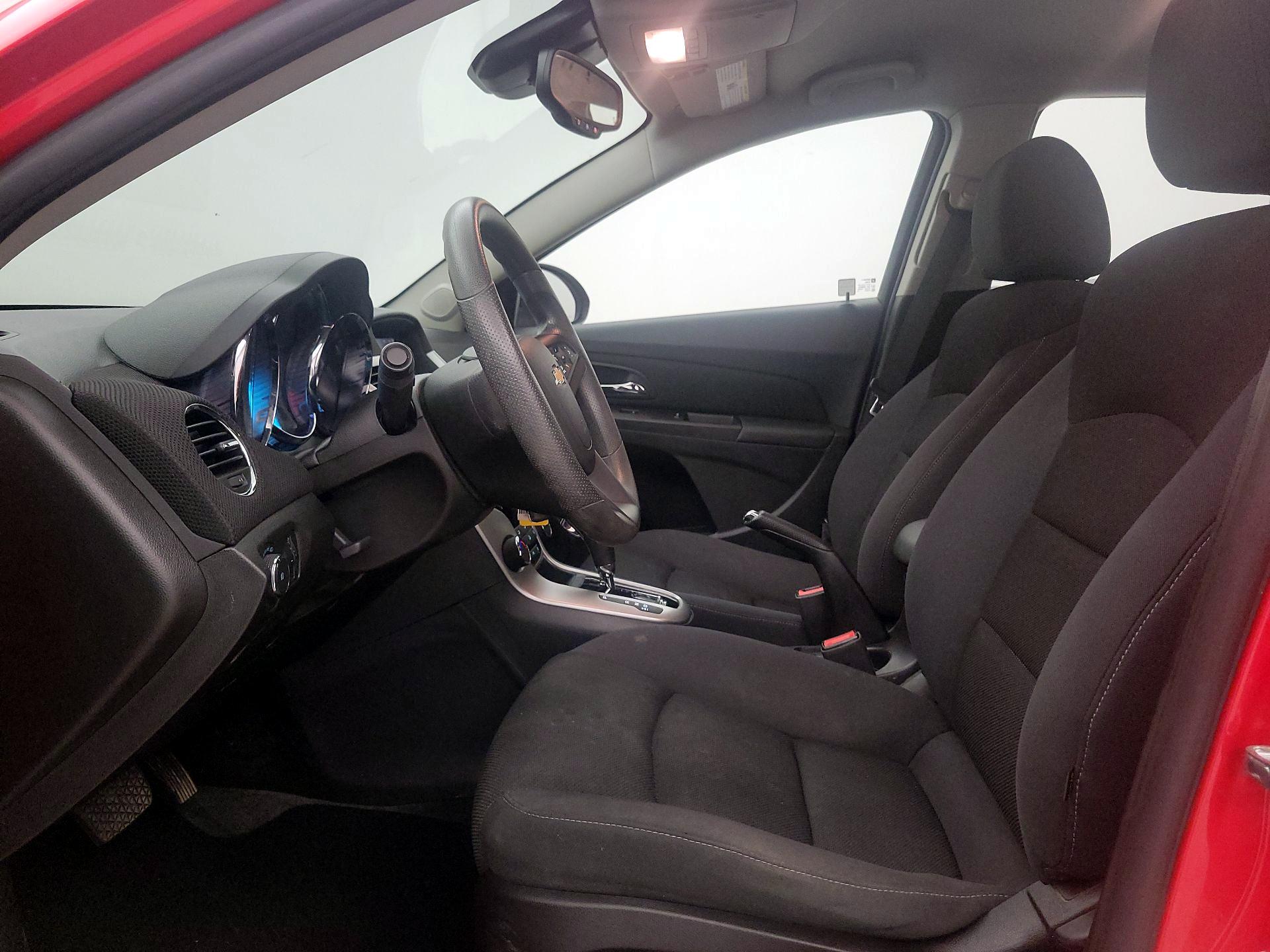 Thumbnail: 2015 Chevrolet Cruze - 11