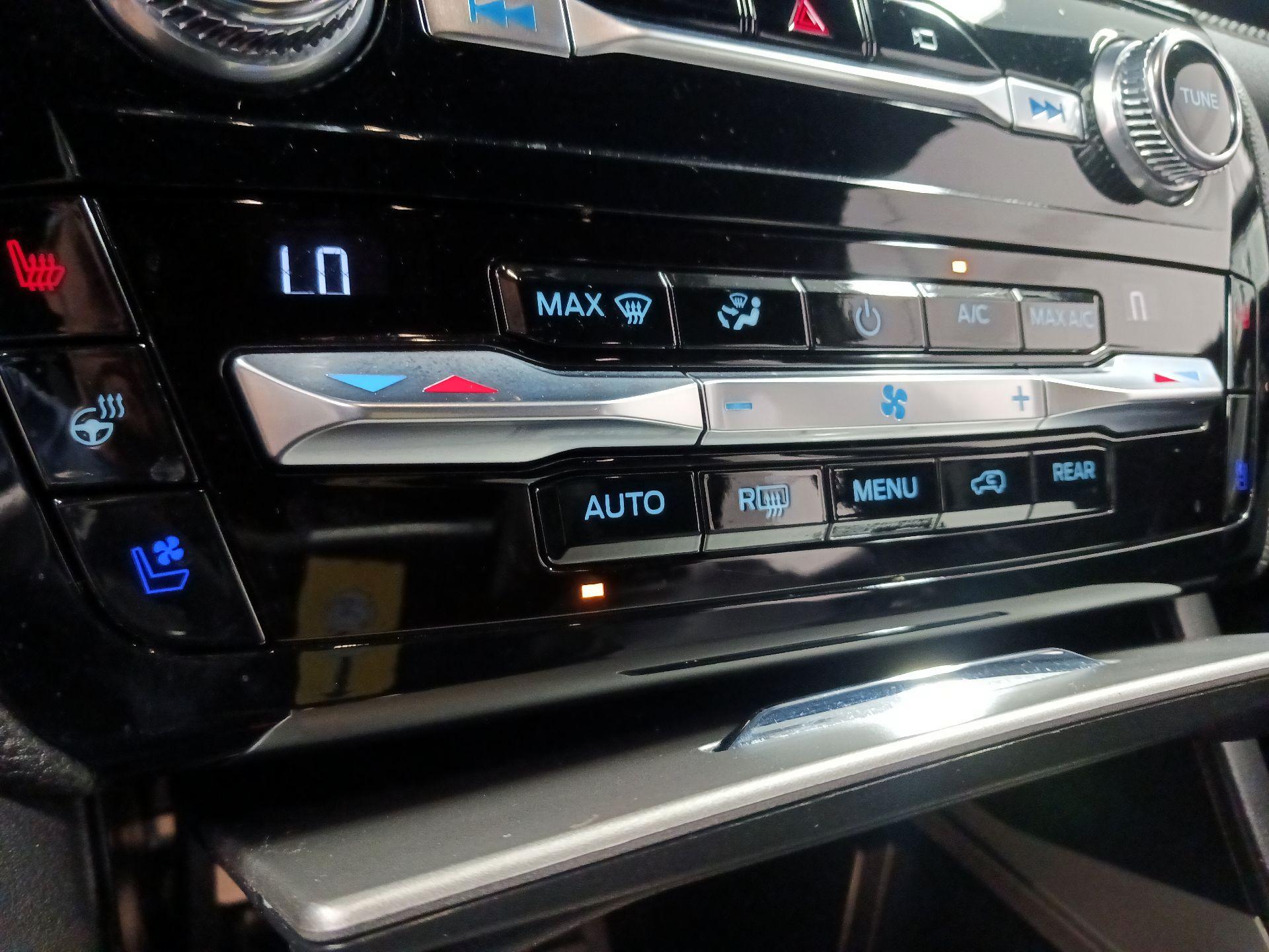 Thumbnail: 2021 Ford Explorer - 16