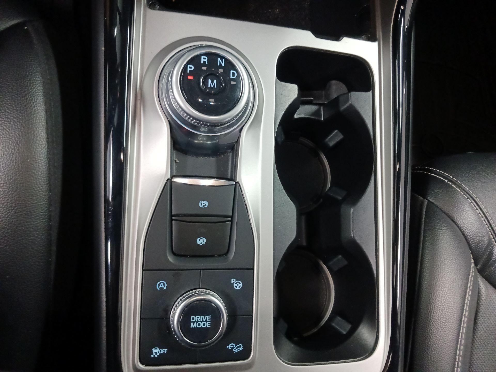 Thumbnail: 2021 Ford Explorer - 17