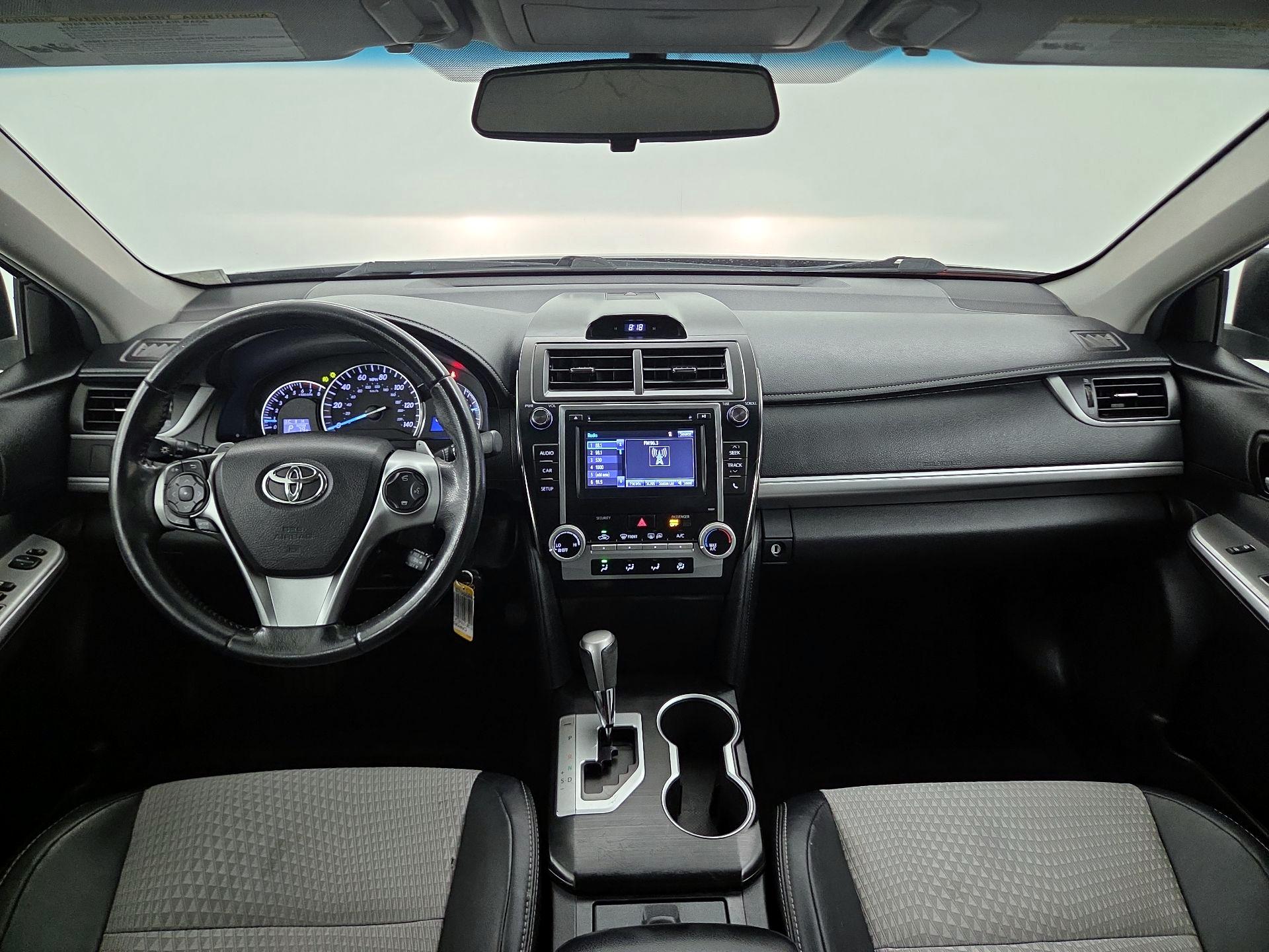 Thumbnail: 2014 Toyota Camry - 9