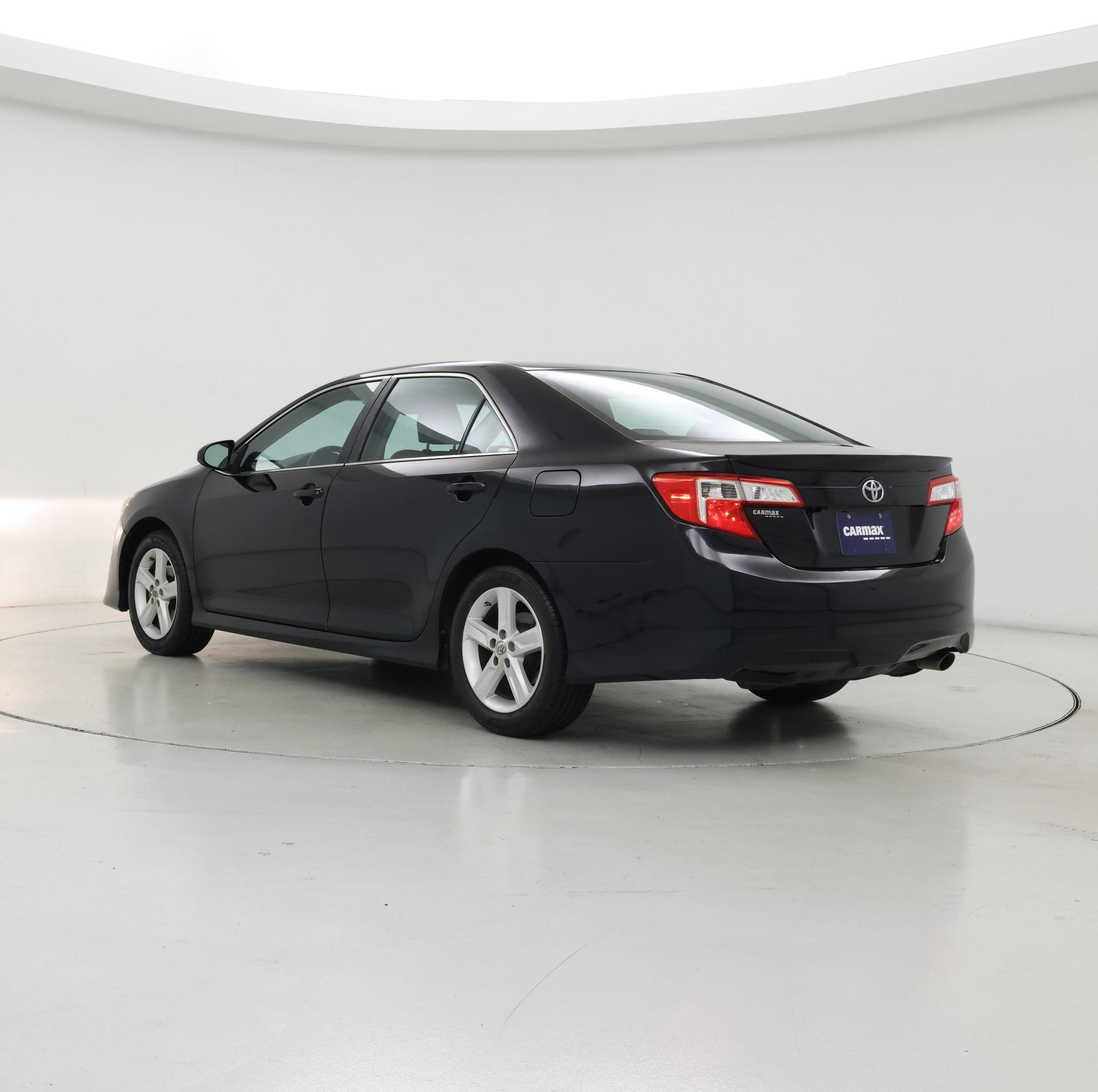 Thumbnail: 2014 Toyota Camry - 2