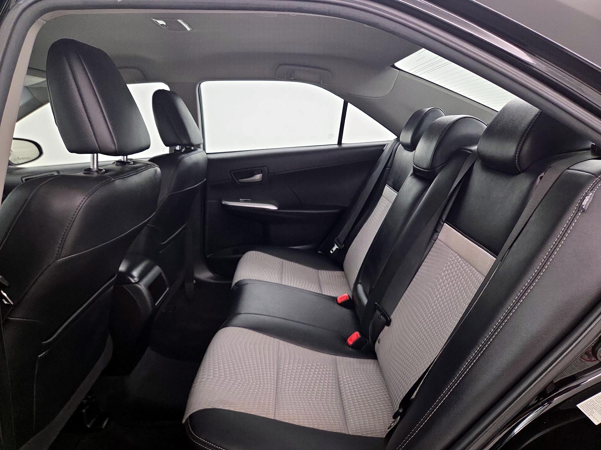 Thumbnail: 2014 Toyota Camry - 19