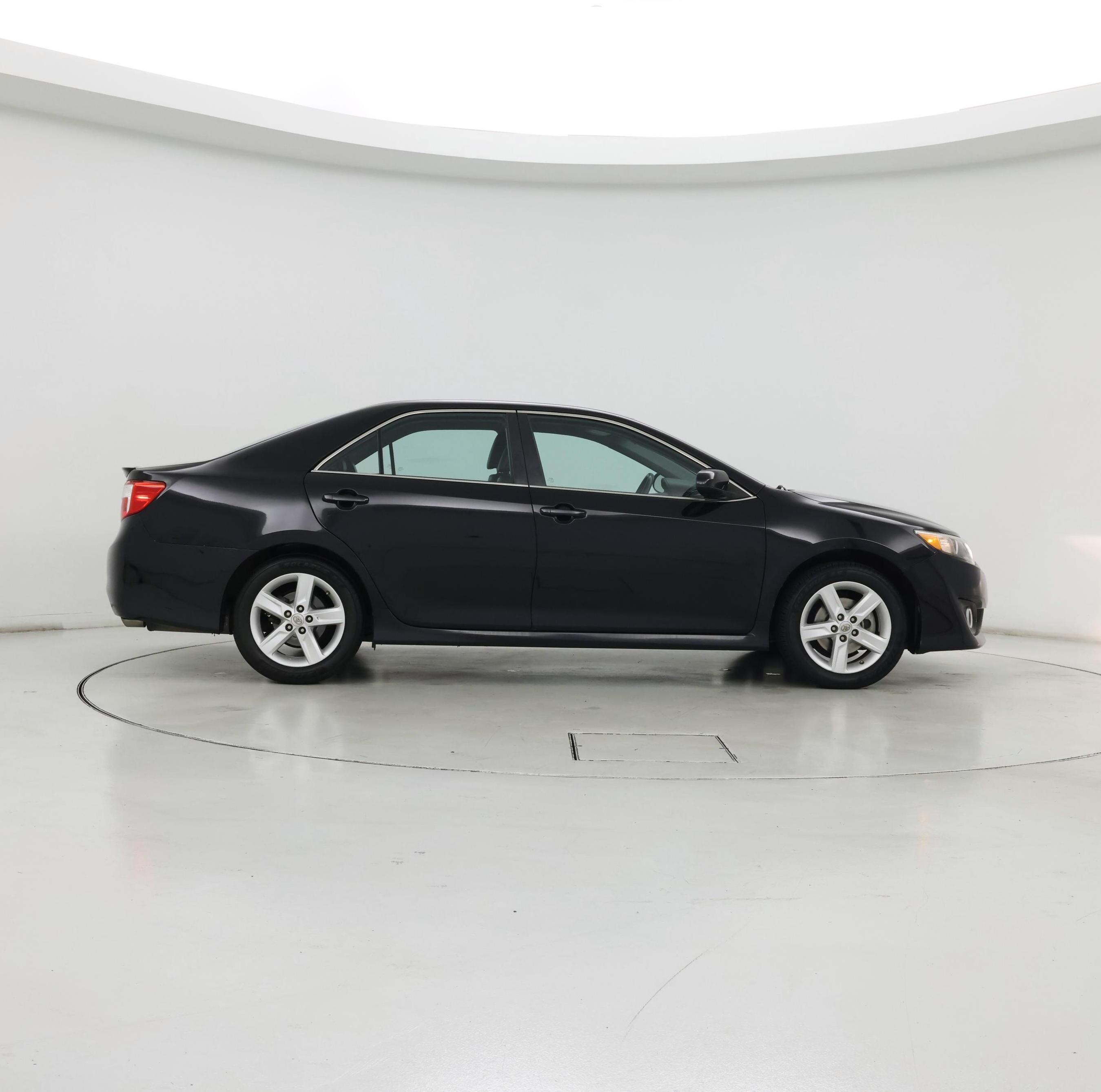 Thumbnail: 2014 Toyota Camry - 7