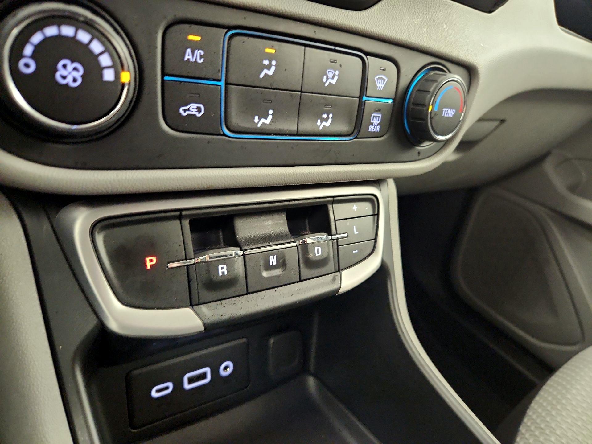 Thumbnail: 2022 GMC Terrain - 17