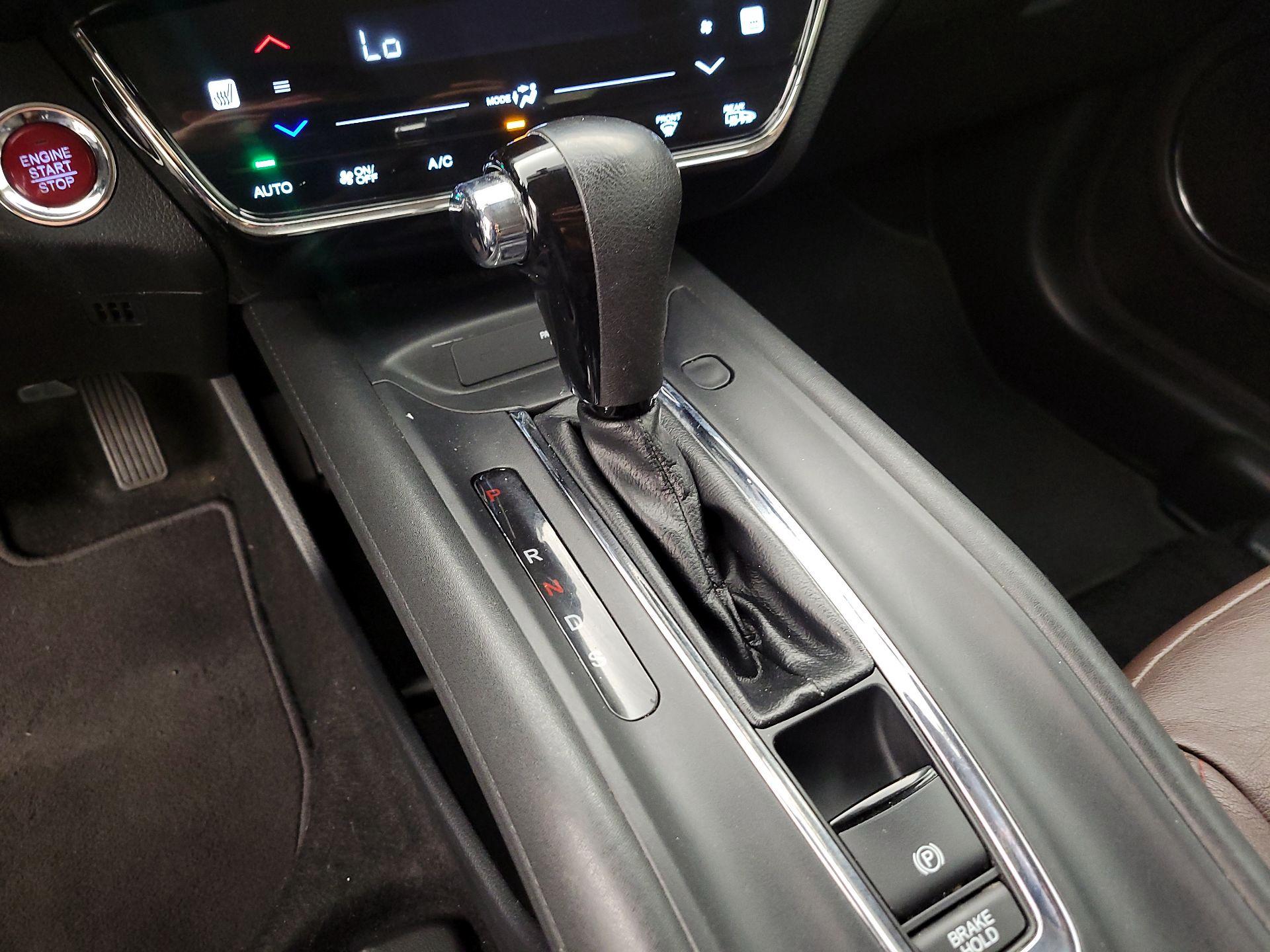 Thumbnail: 2016 Honda HR-V - 17
