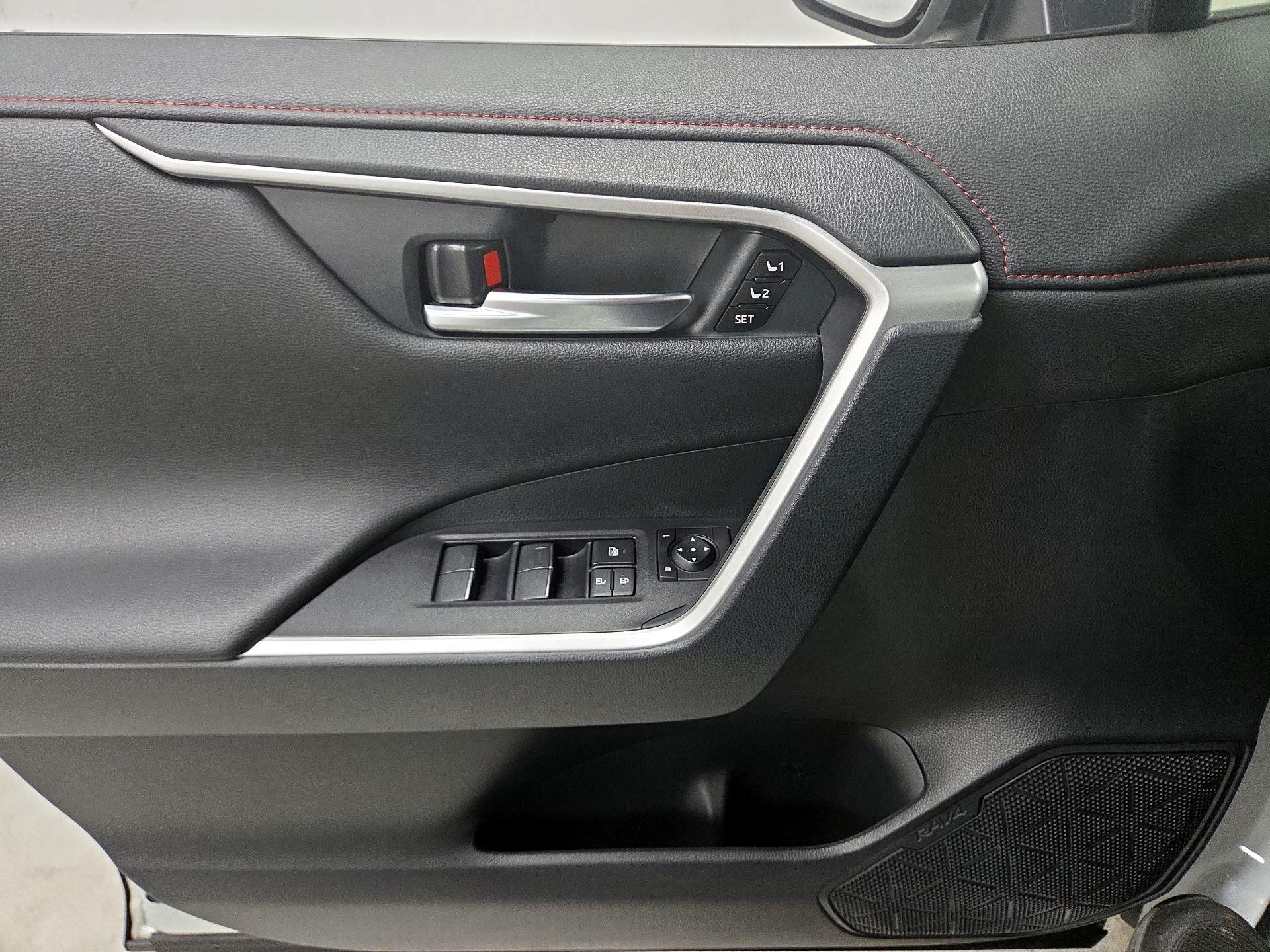 Thumbnail: 2024 Toyota RAV4 - 12