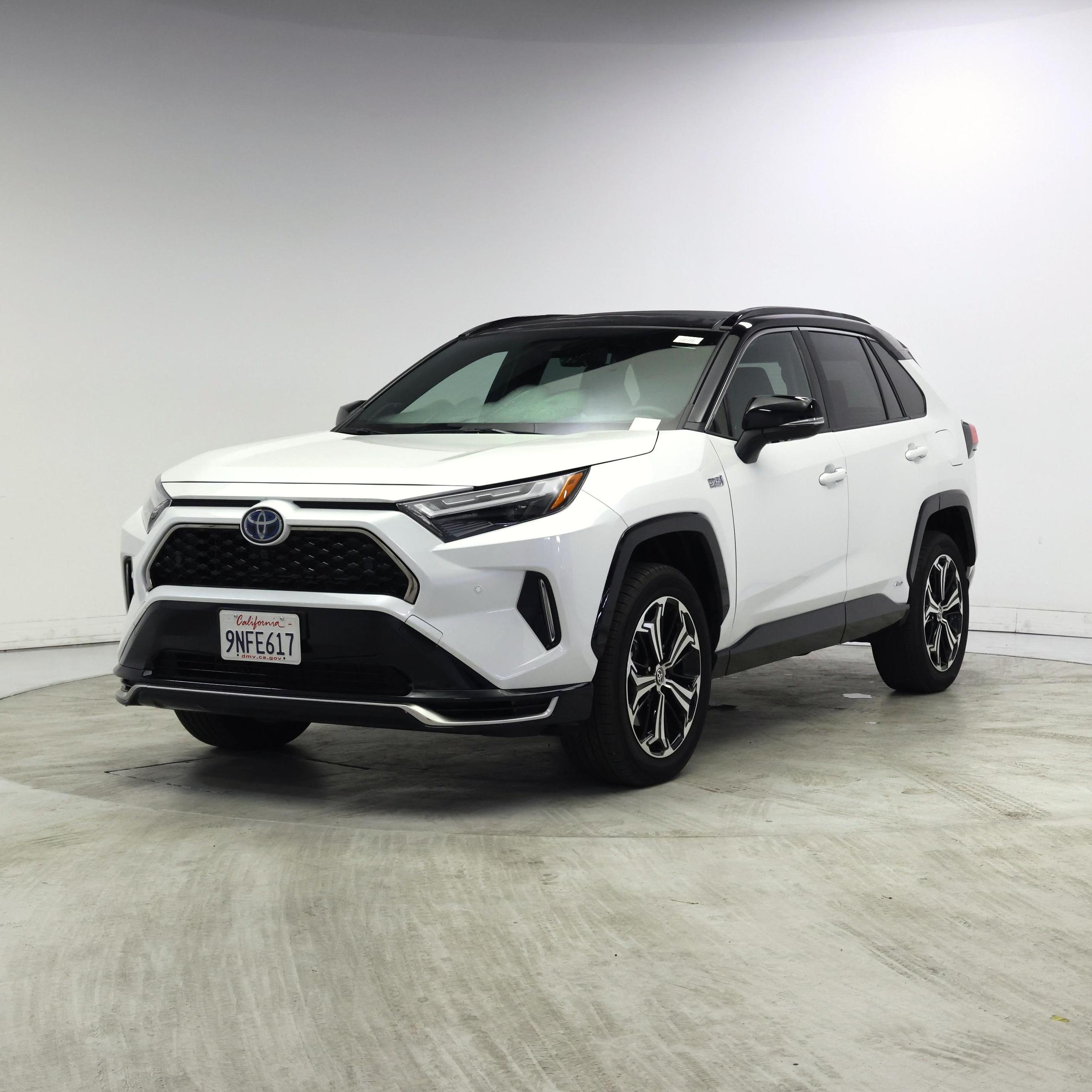 Thumbnail: 2024 Toyota RAV4 - 4