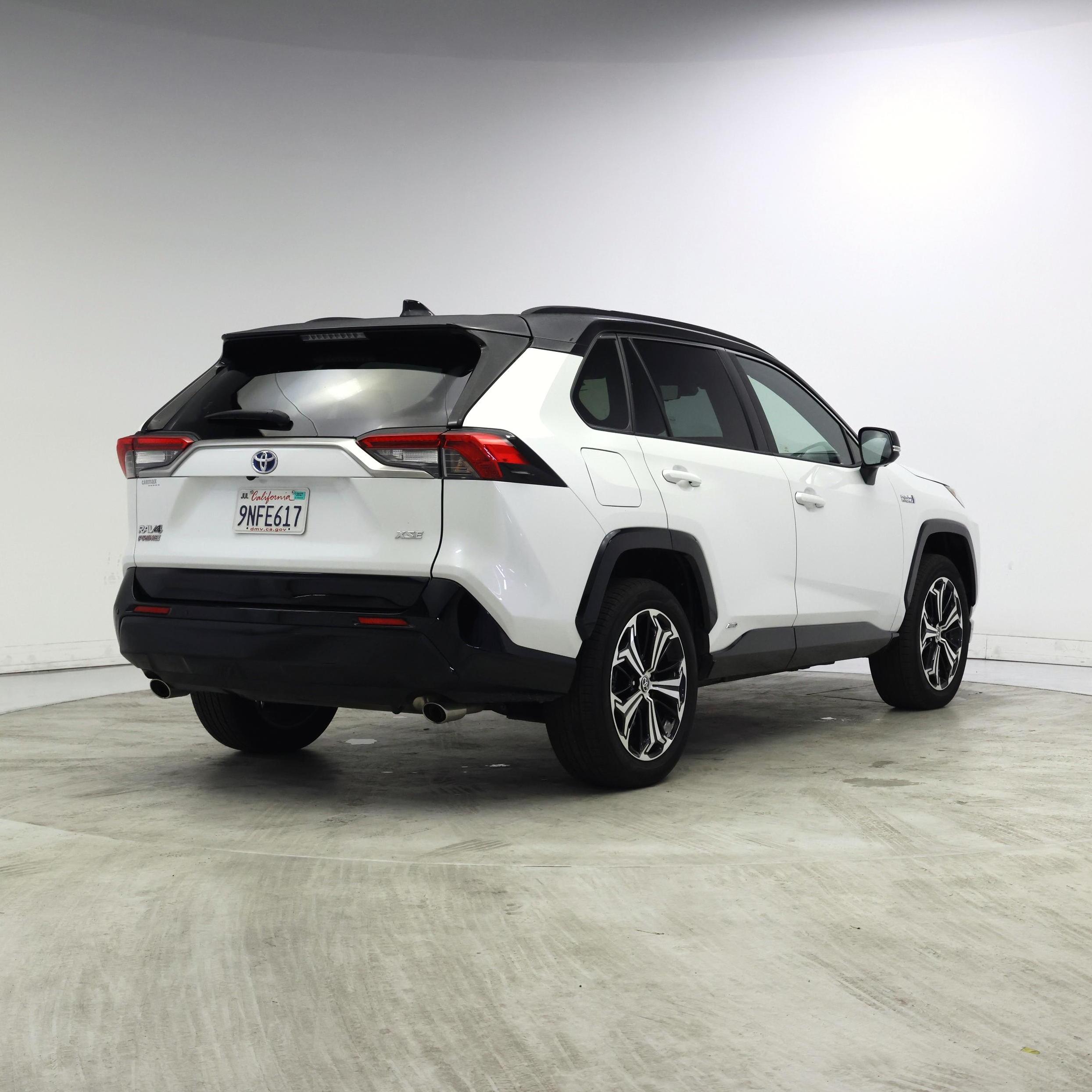 Thumbnail: 2024 Toyota RAV4 - 8