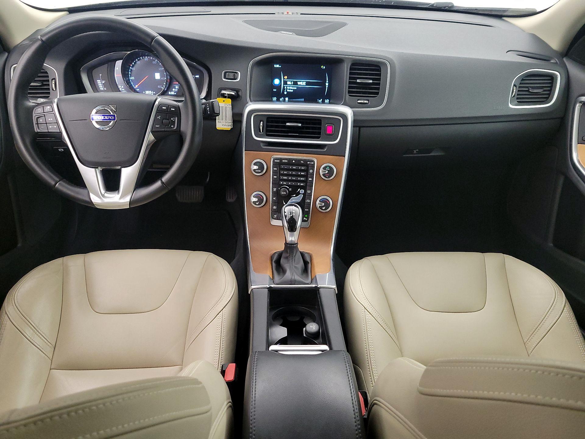 Thumbnail: 2017 Volvo S60 - 9