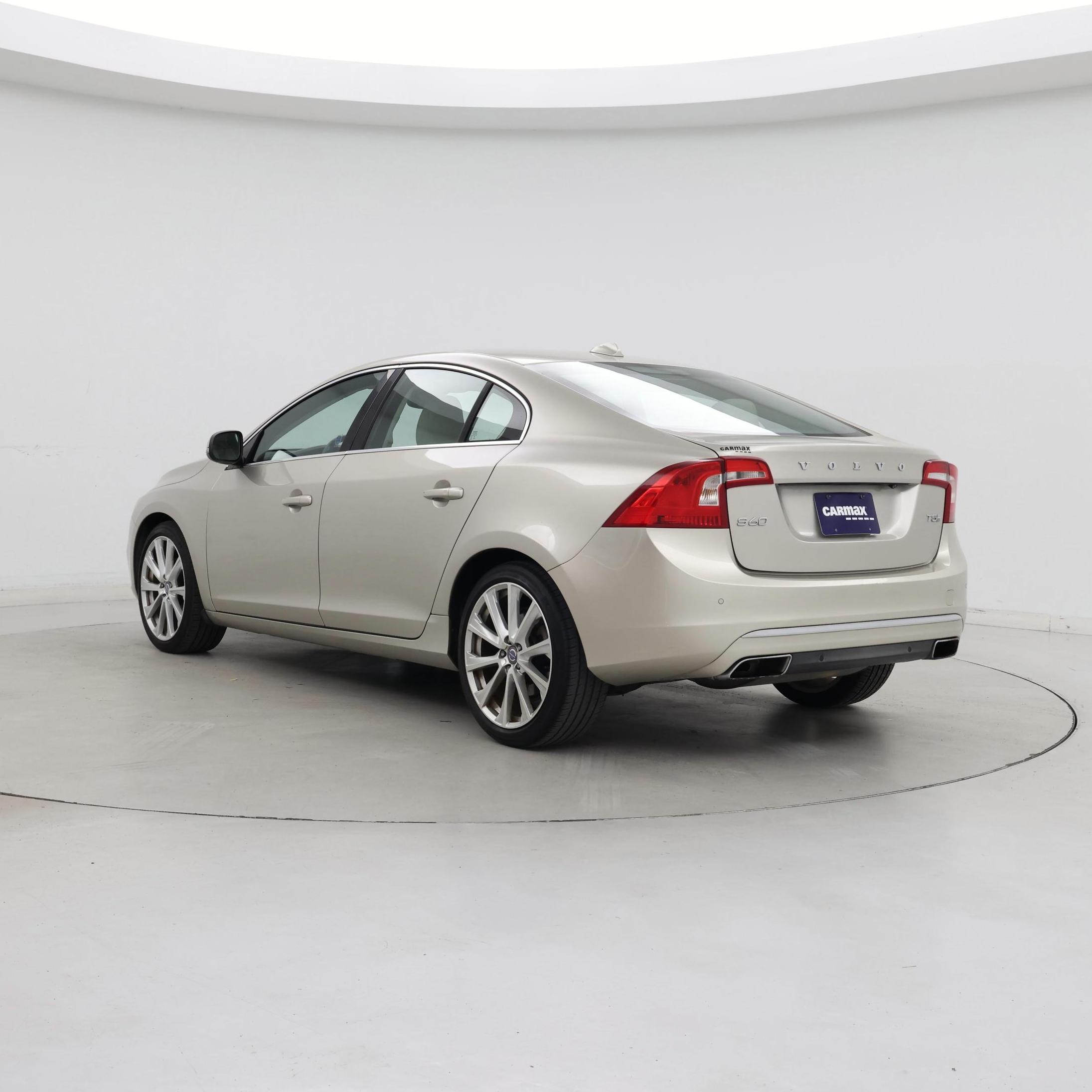Thumbnail: 2017 Volvo S60 - 2