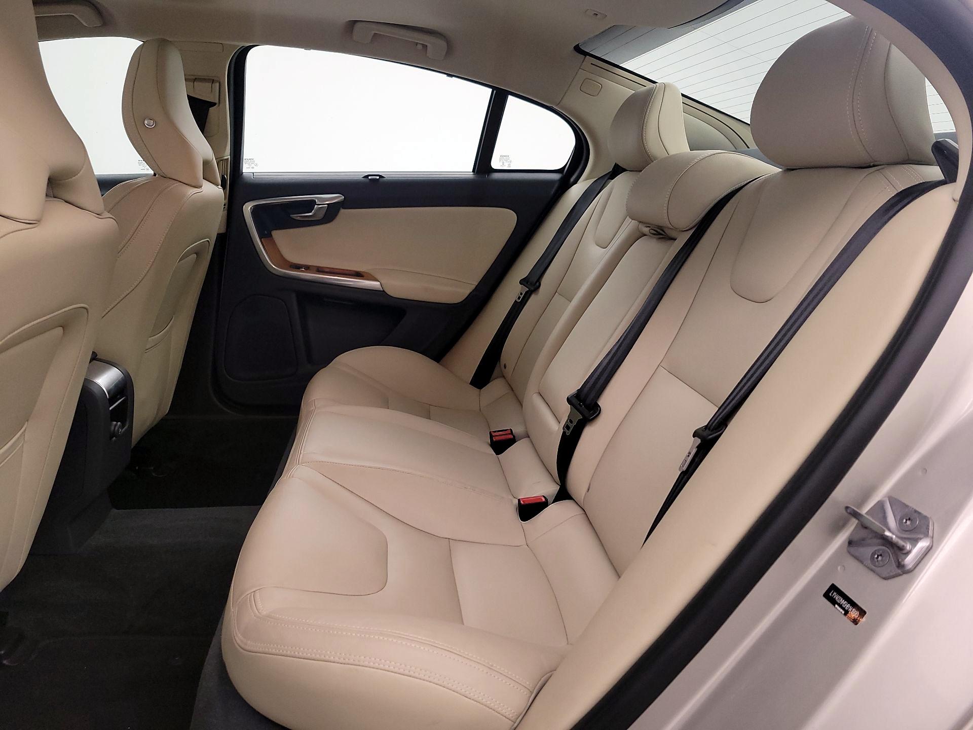 Thumbnail: 2017 Volvo S60 - 20