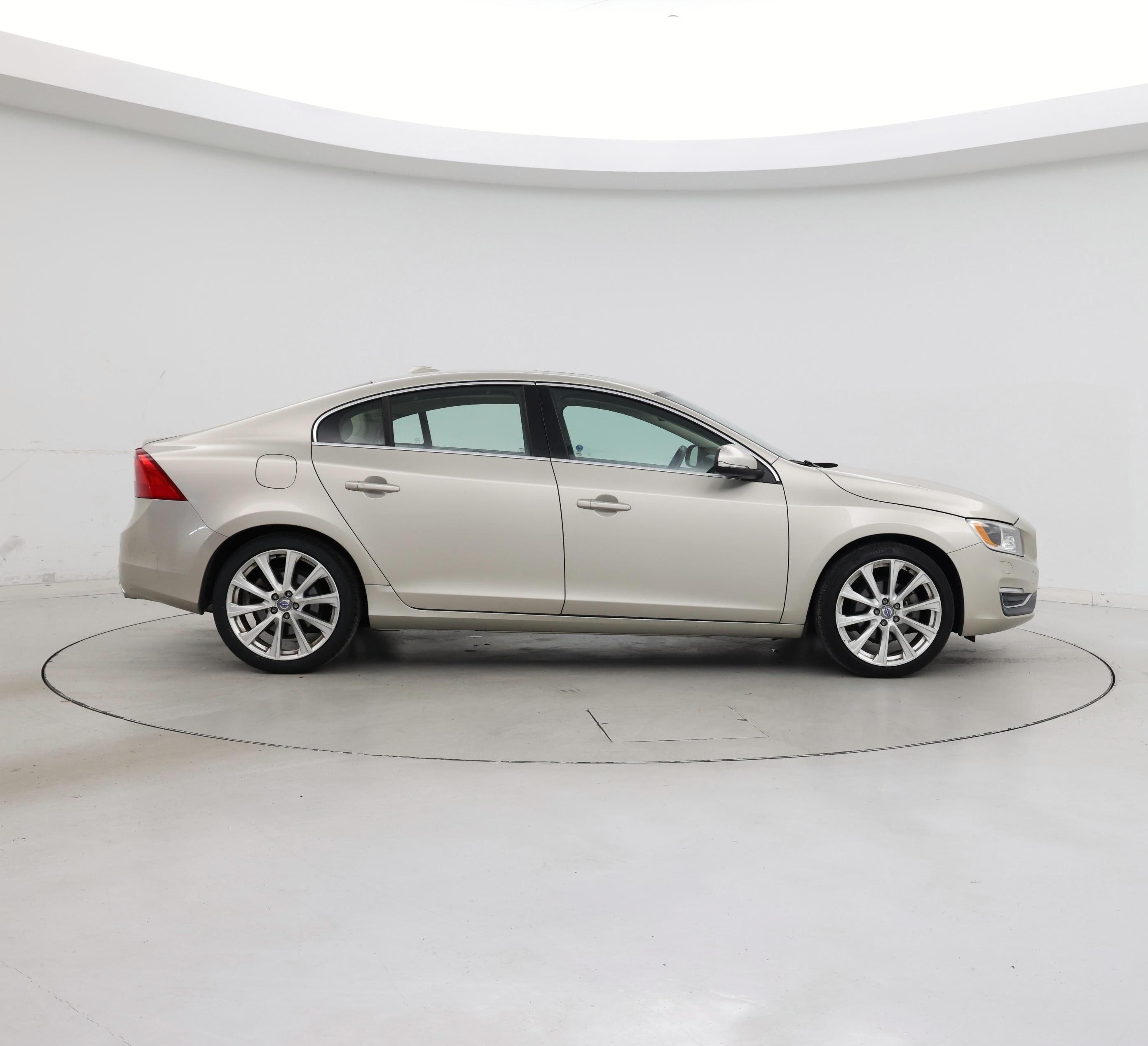 Thumbnail: 2017 Volvo S60 - 7