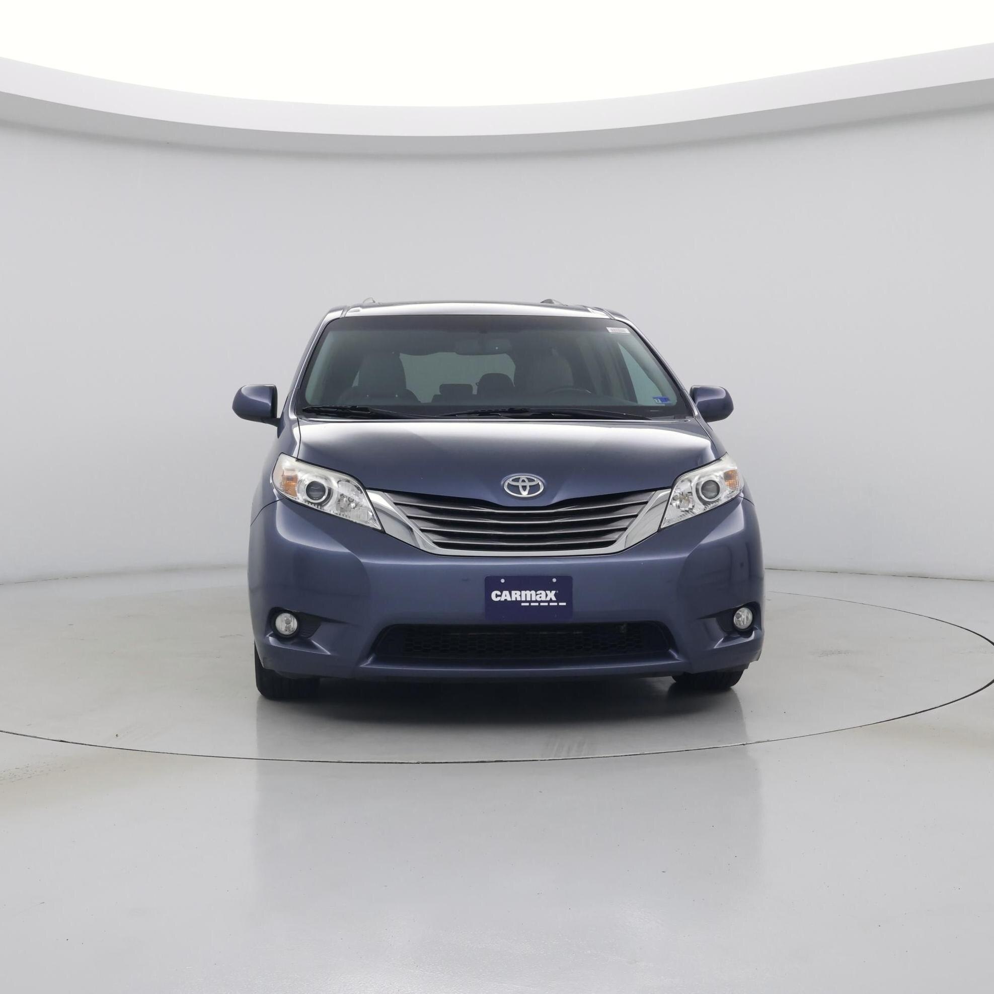 Thumbnail: 2015 Toyota Sienna - 5