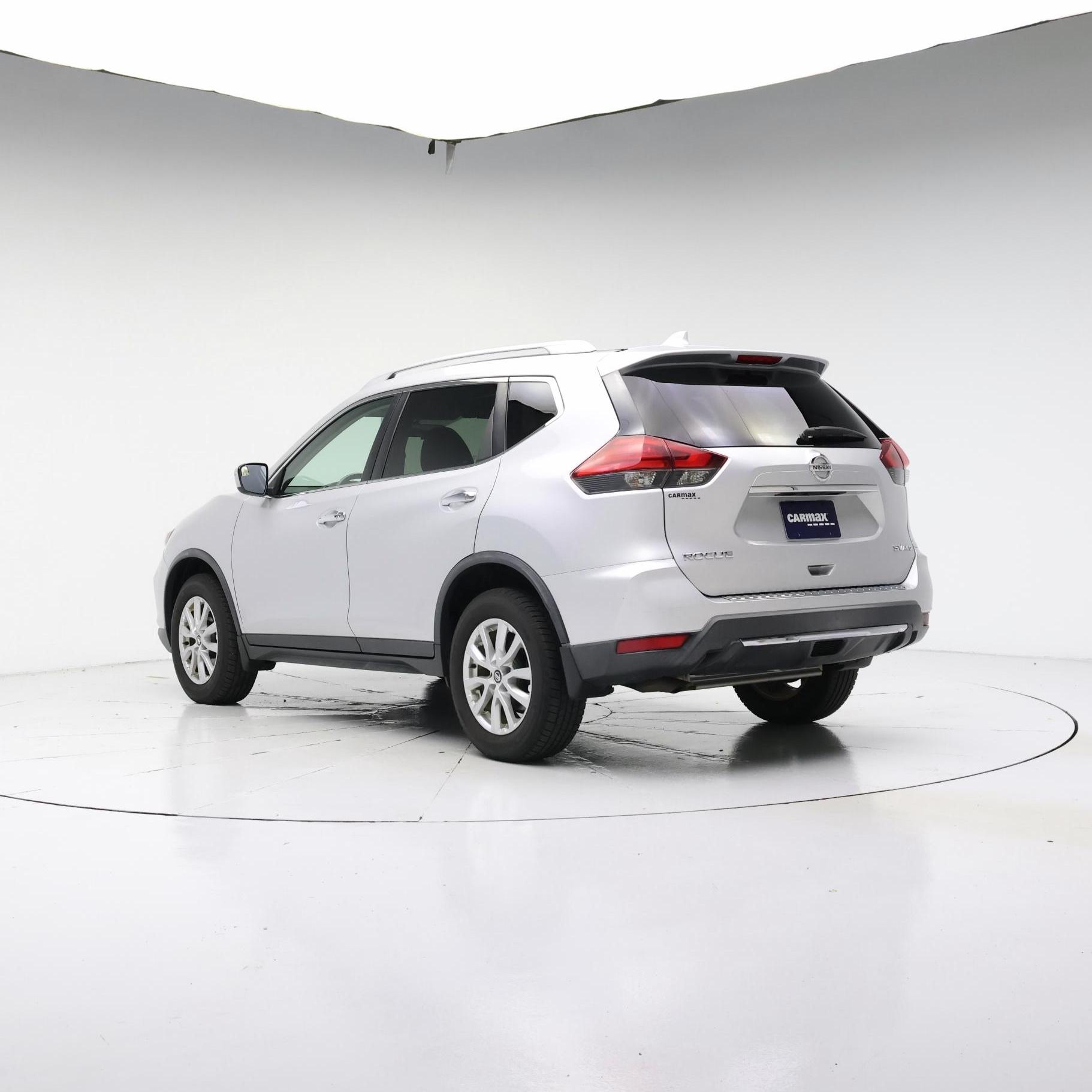 Thumbnail: 2017 Nissan Rogue - 2