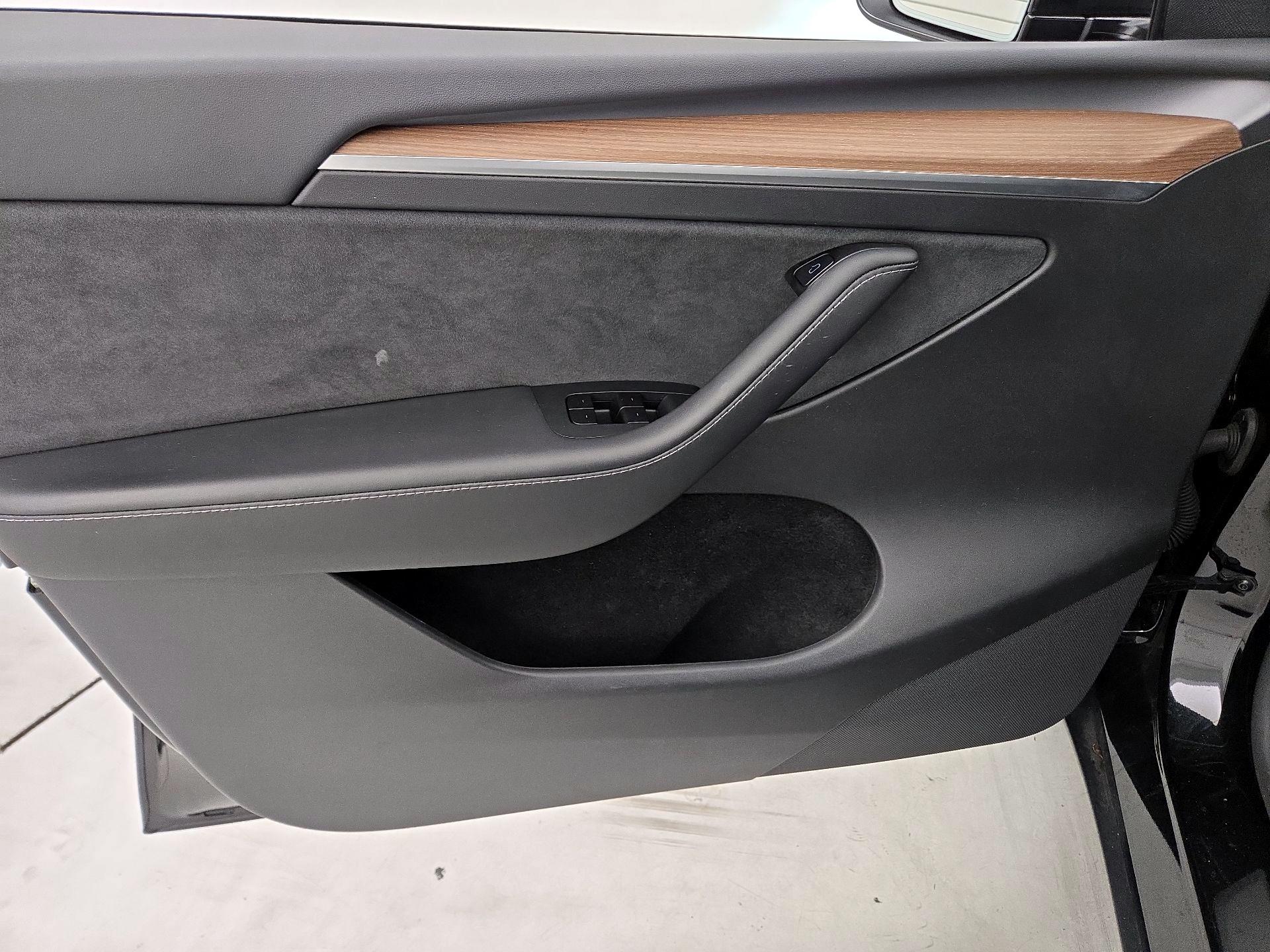 Thumbnail: 2025 Tesla Model Y - 12