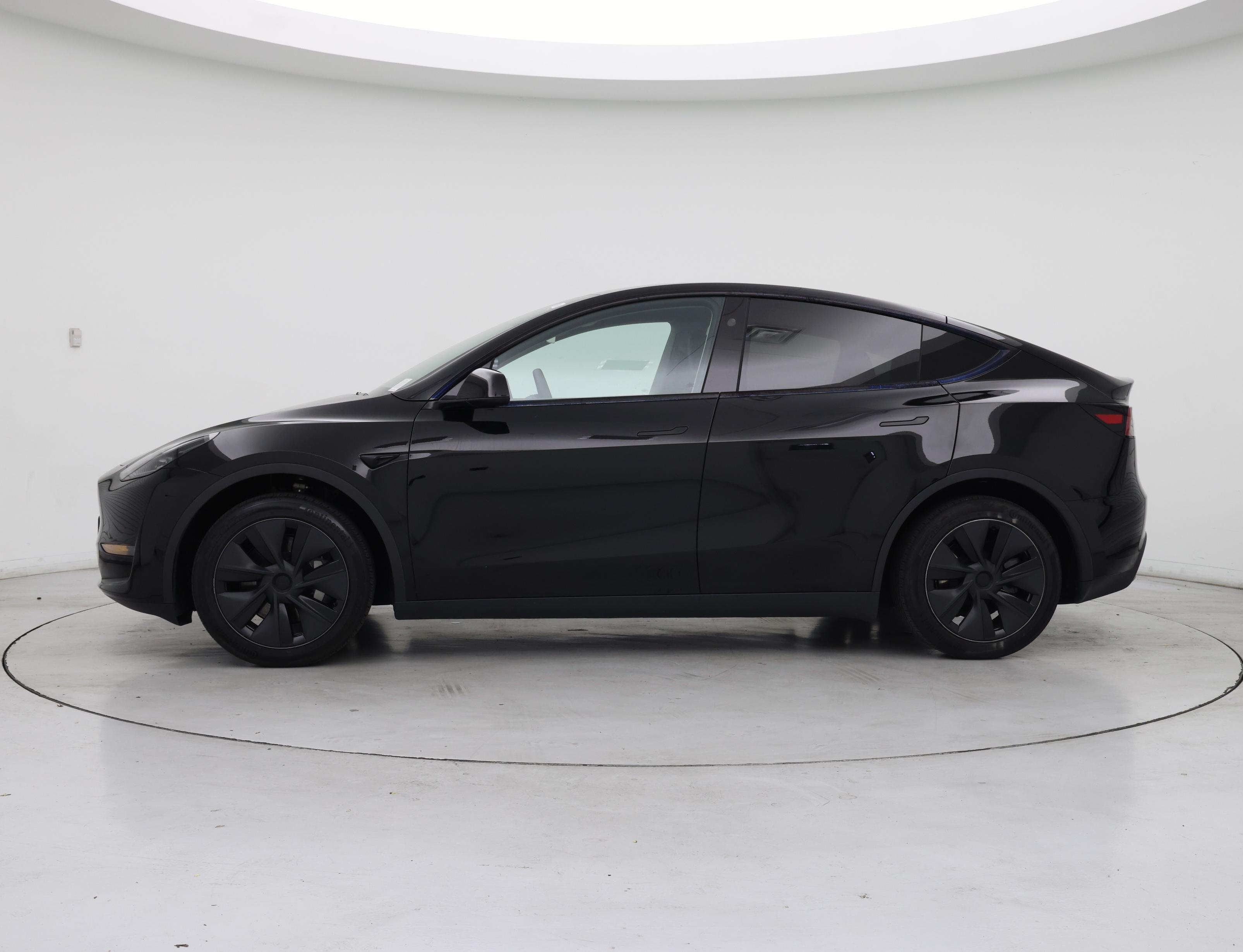 Thumbnail: 2025 Tesla Model Y - 3