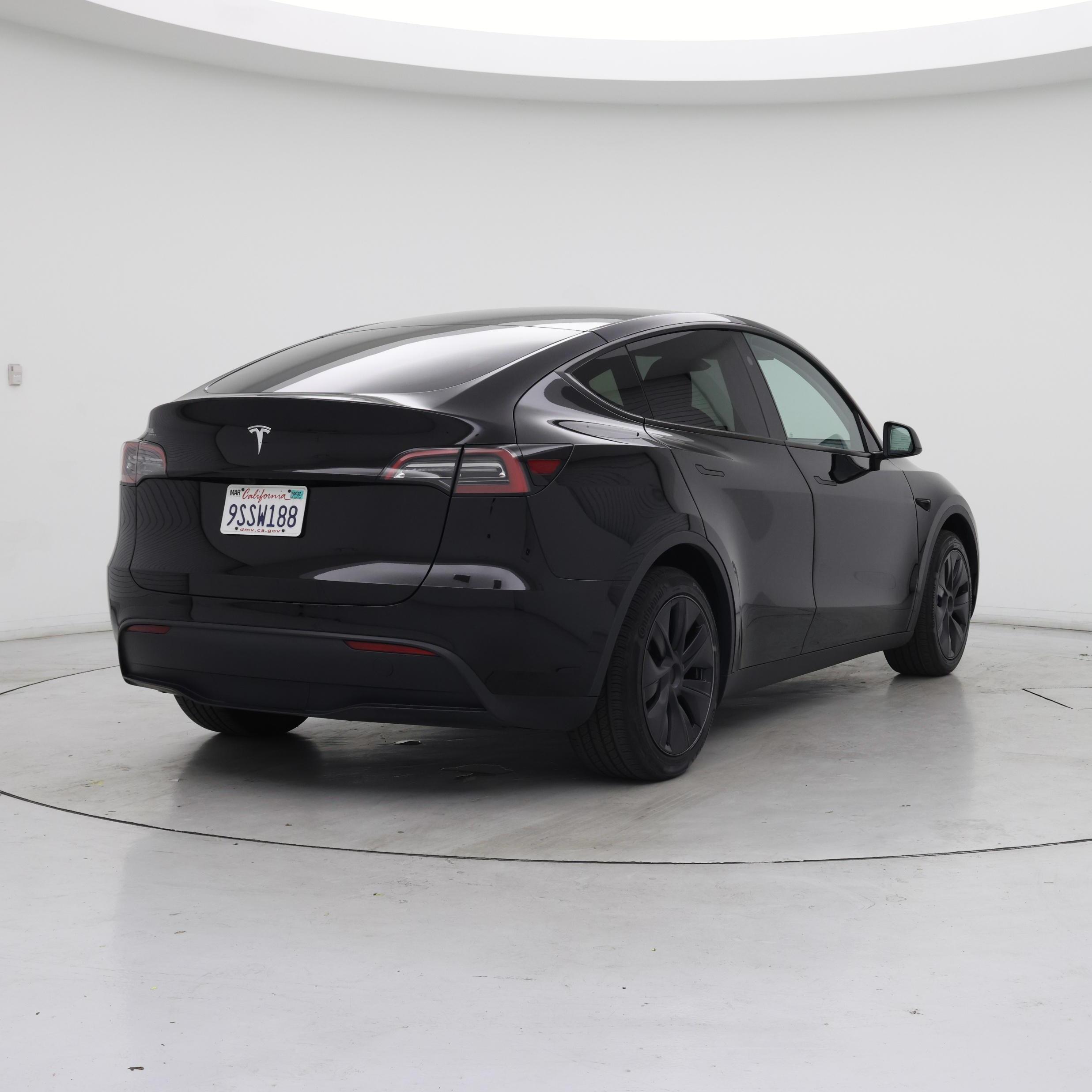 Thumbnail: 2025 Tesla Model Y - 8