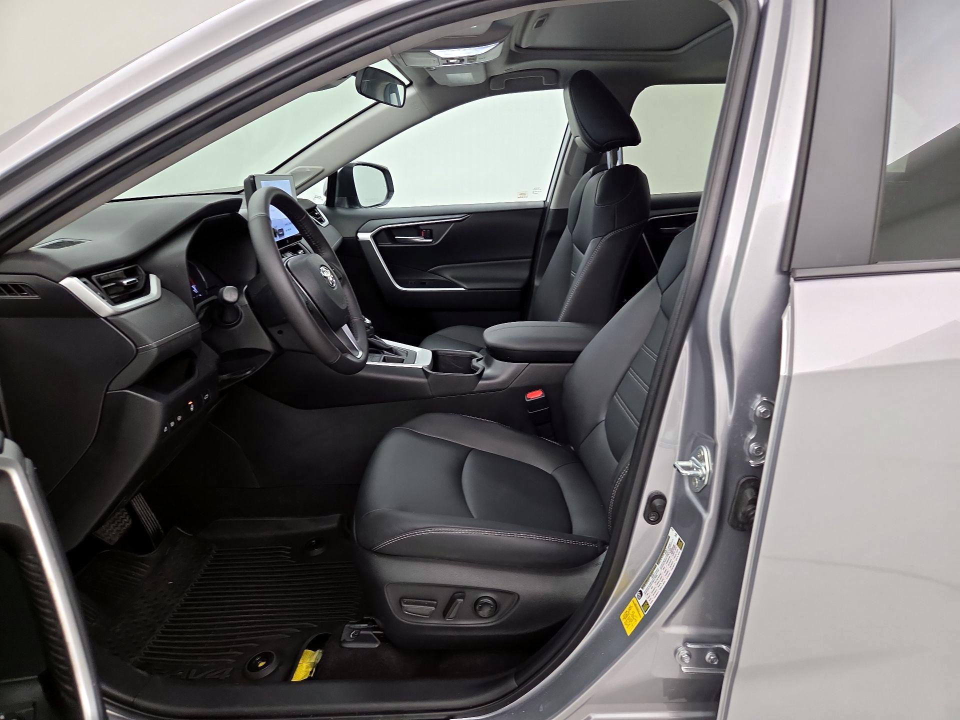 Thumbnail: 2023 Toyota RAV4 - 11