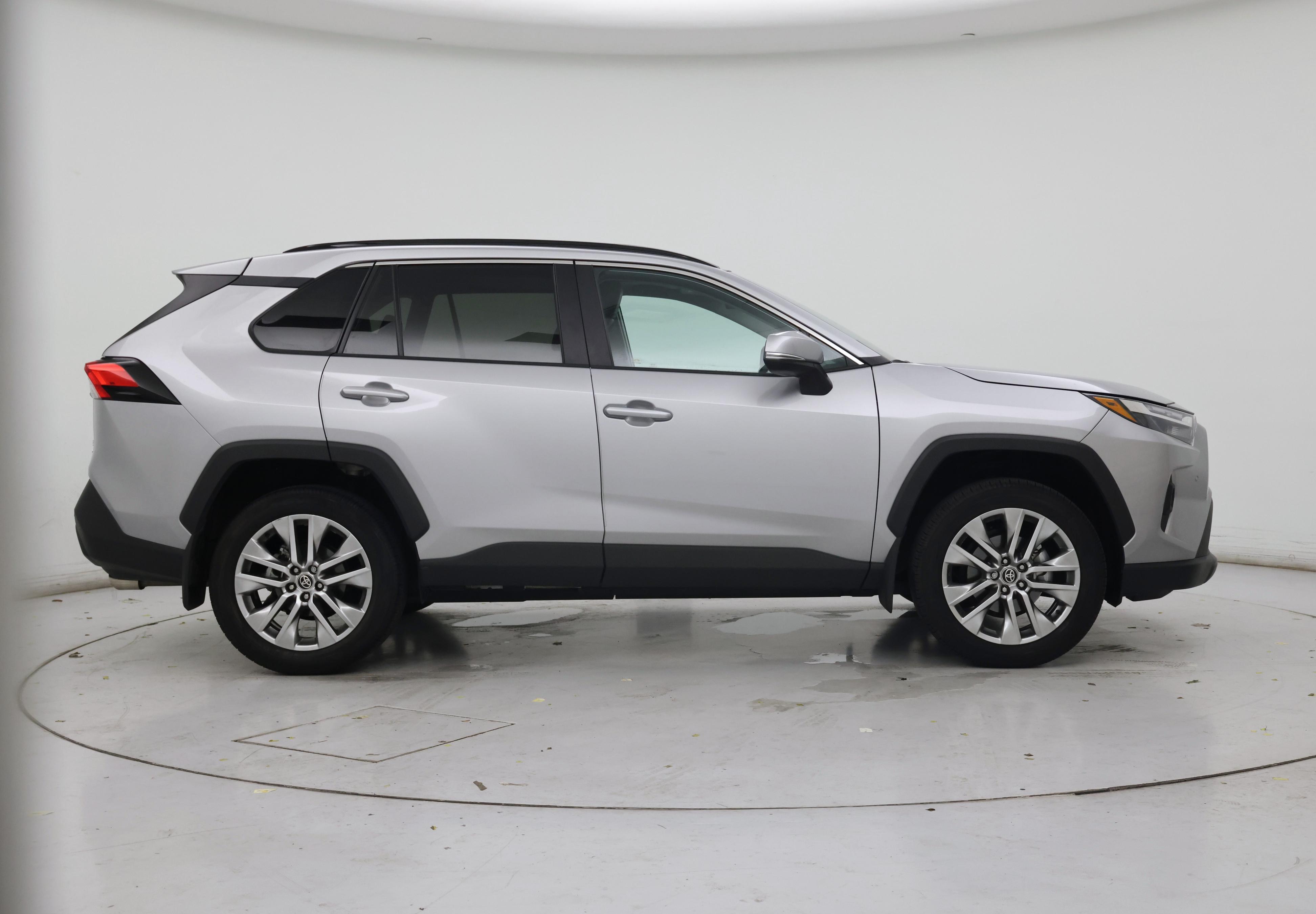 Thumbnail: 2023 Toyota RAV4 - 7