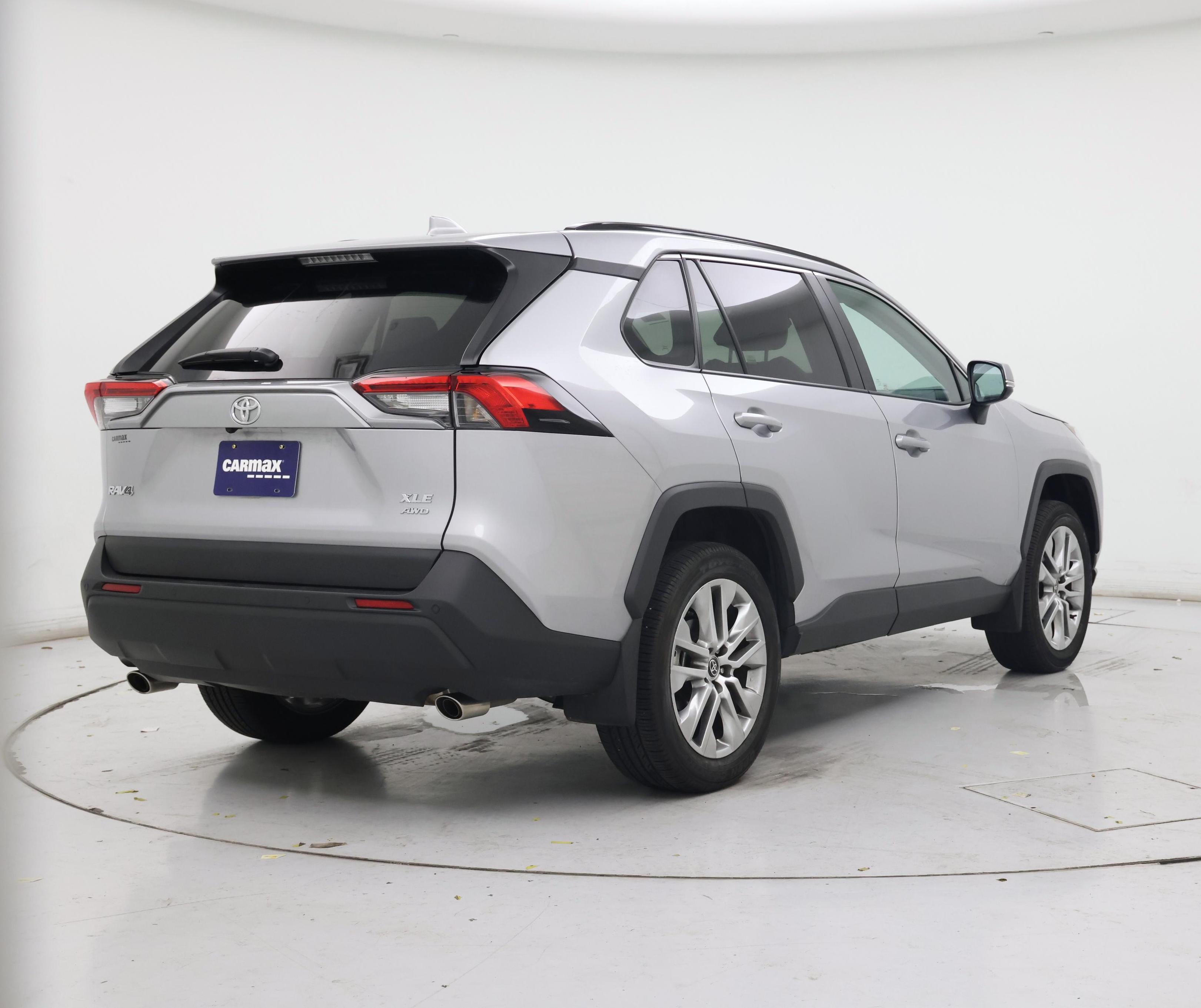Thumbnail: 2023 Toyota RAV4 - 8