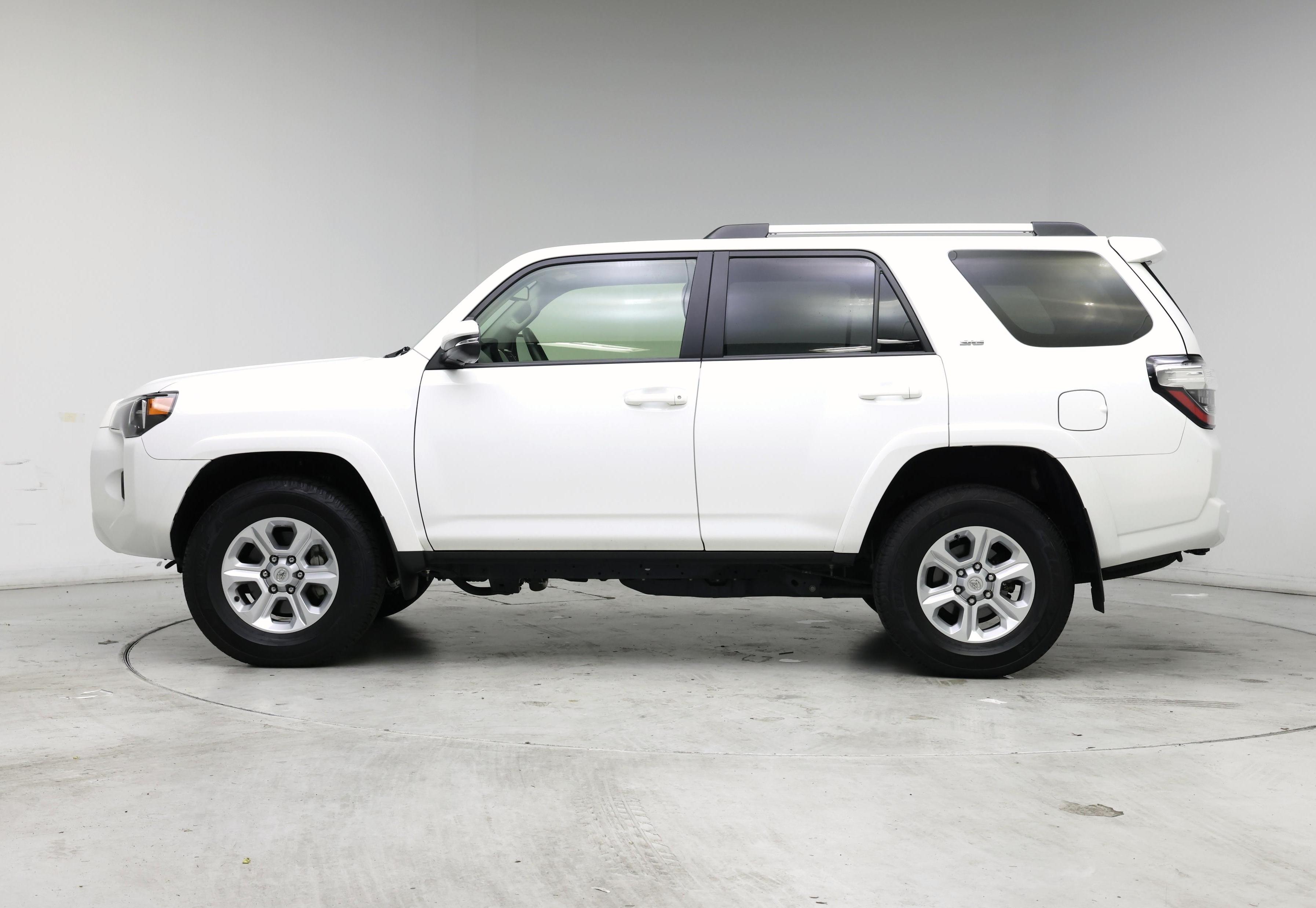 Thumbnail: 2023 Toyota 4Runner - 3