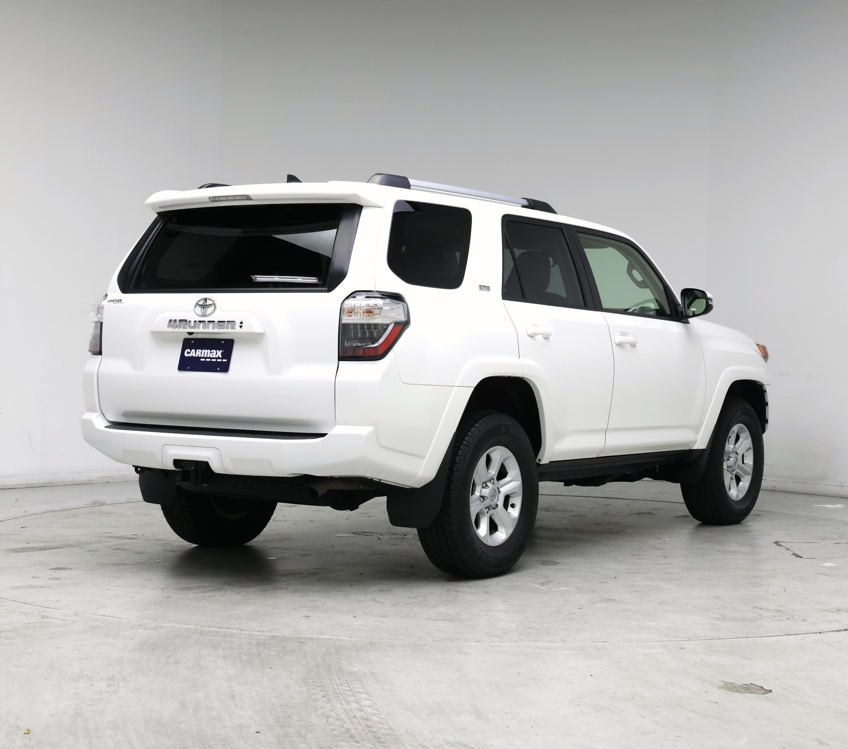 Thumbnail: 2023 Toyota 4Runner - 8