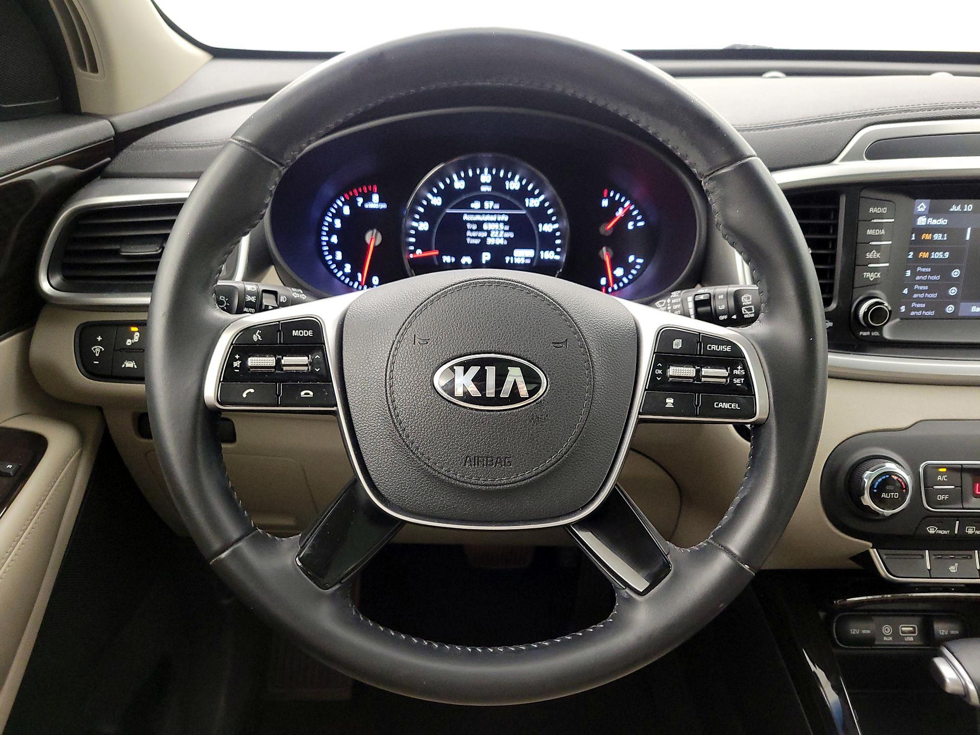 Thumbnail: 2020 Kia Sorento - 10