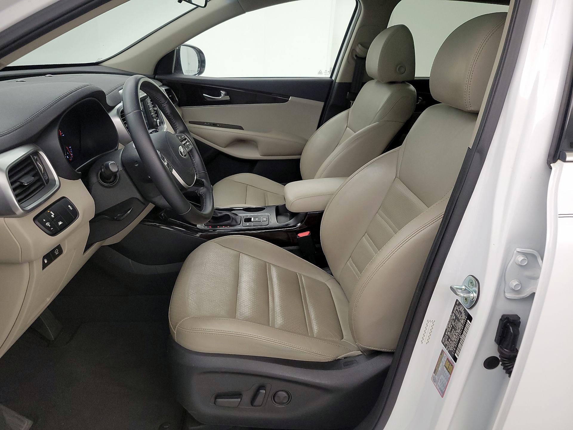 Thumbnail: 2020 Kia Sorento - 11