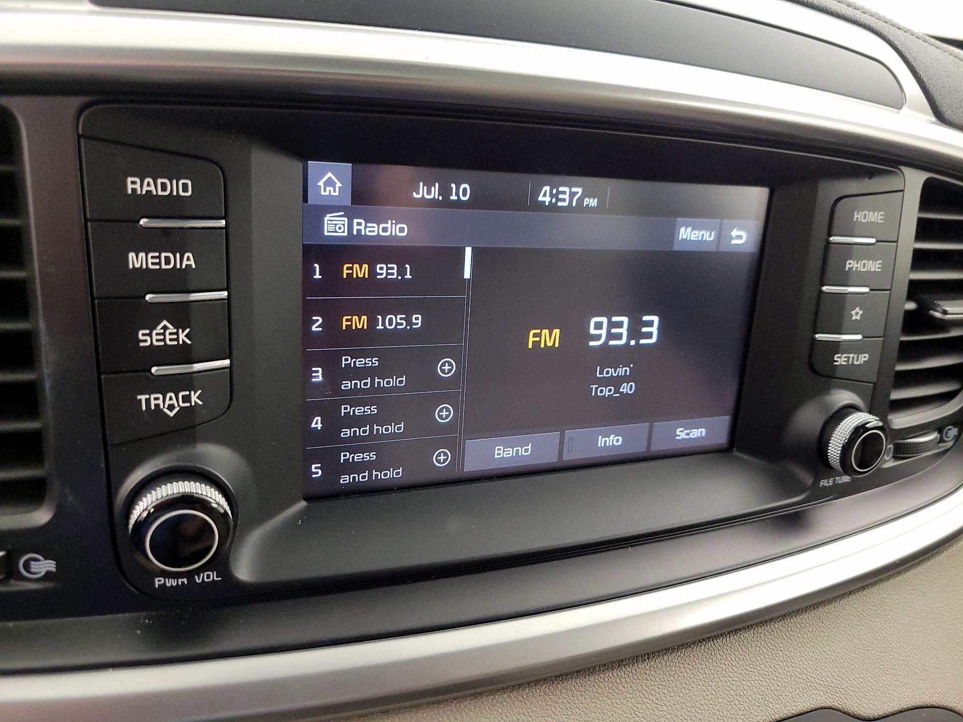 Thumbnail: 2020 Kia Sorento - 15