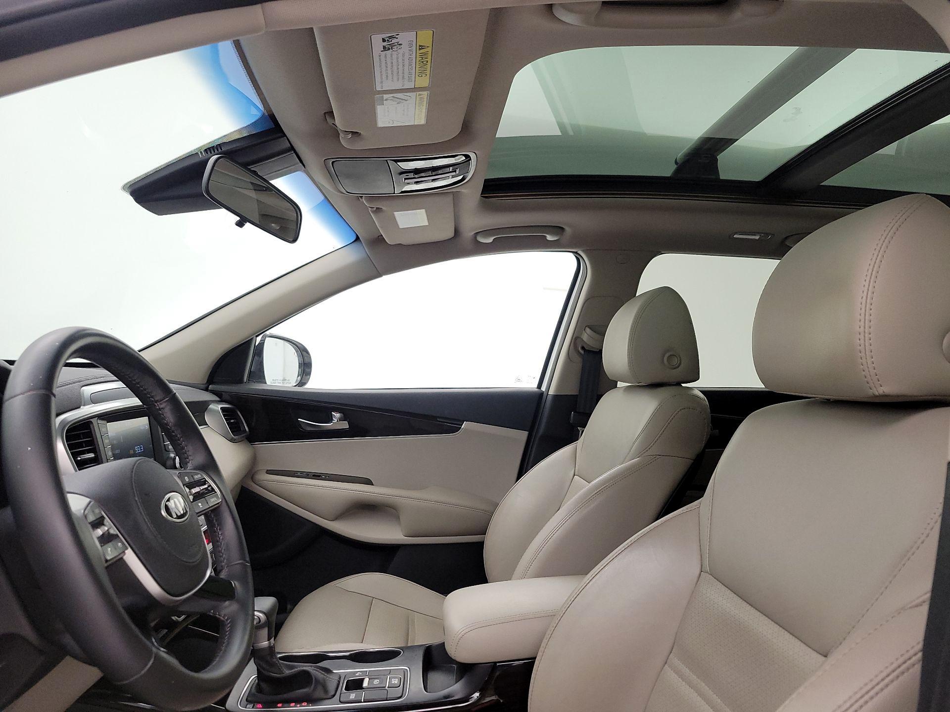 Thumbnail: 2020 Kia Sorento - 19