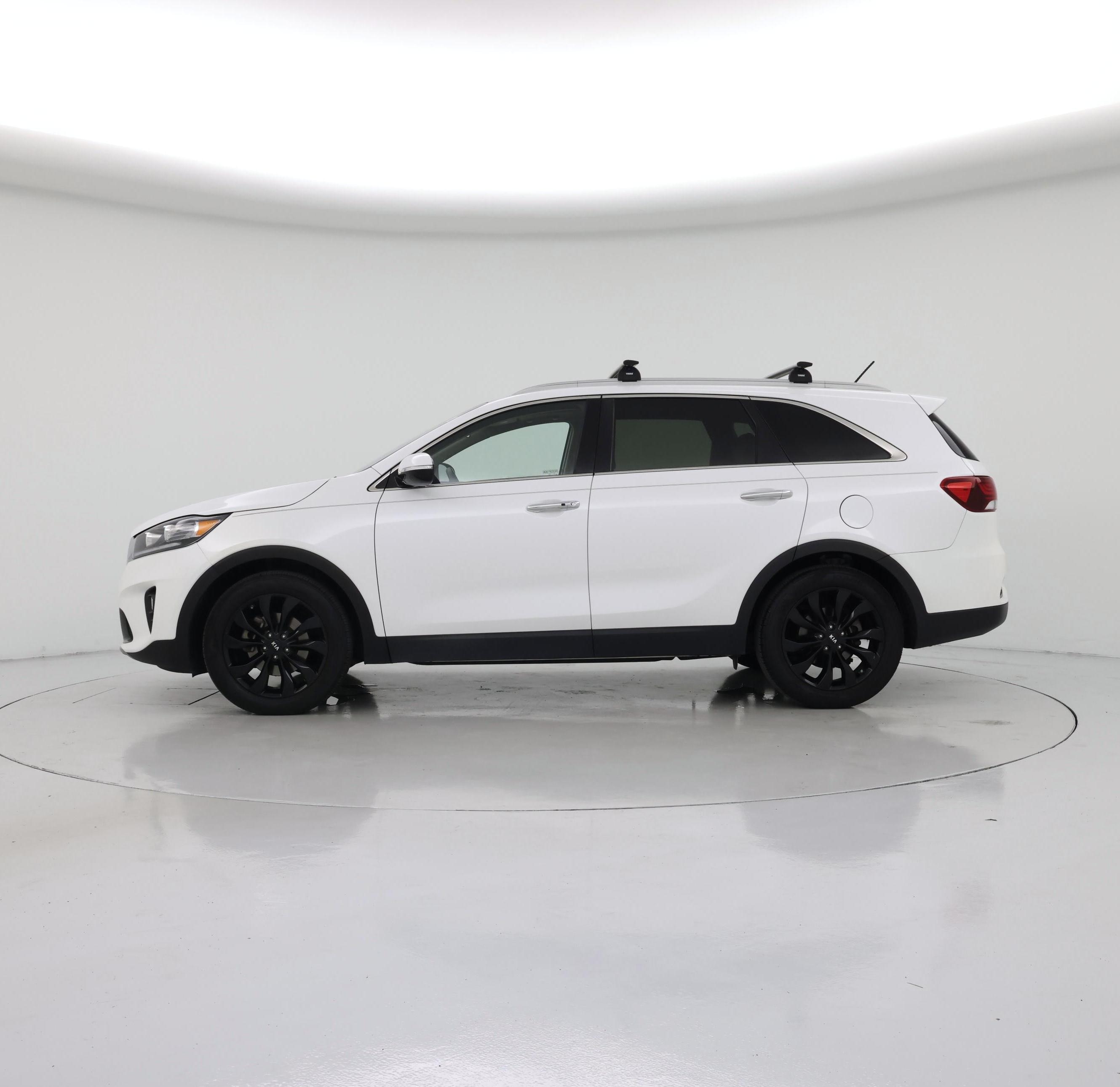 Thumbnail: 2020 Kia Sorento - 3